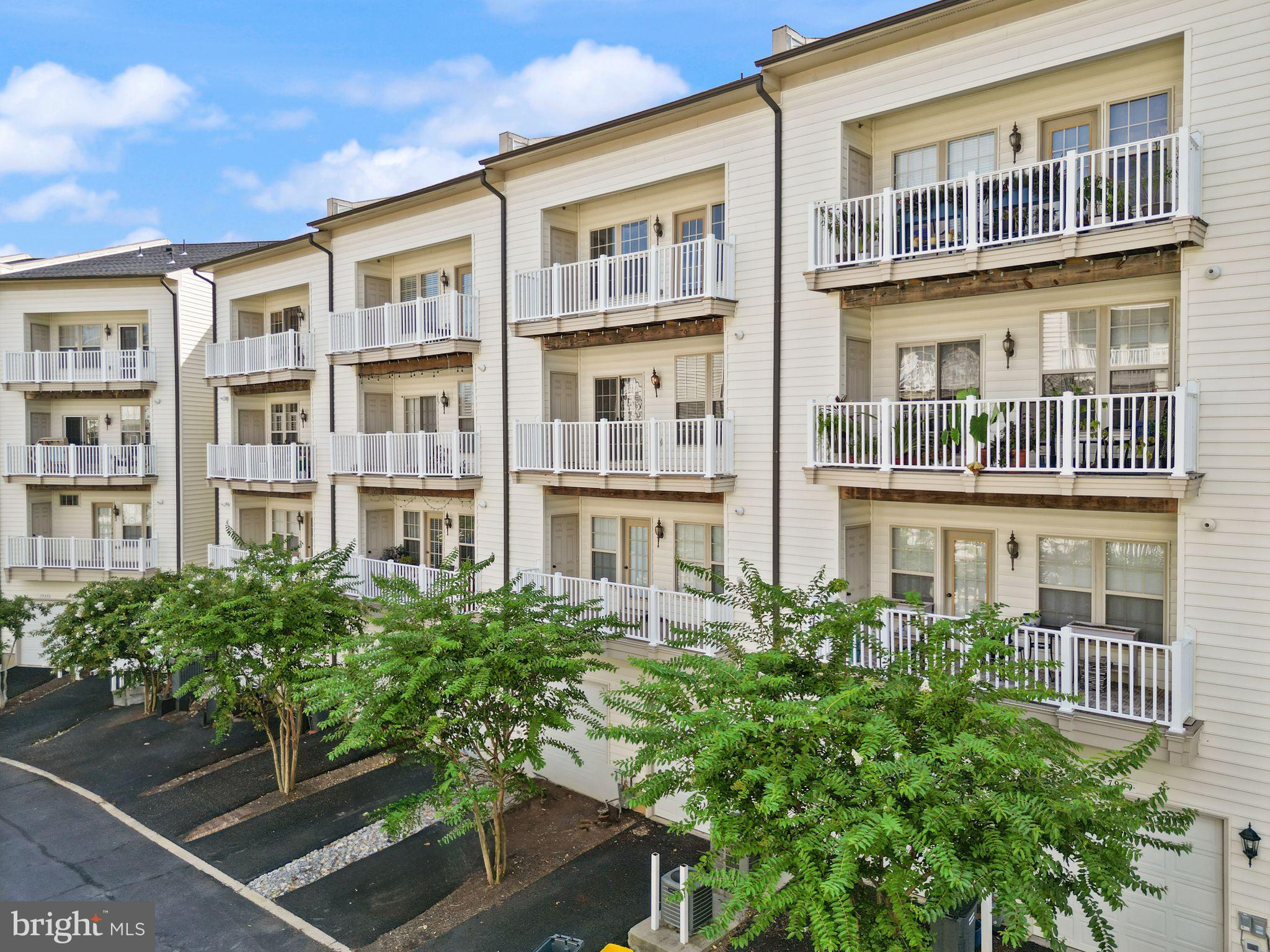 MADISON CRESCENT CONDOMINIUM - Residential