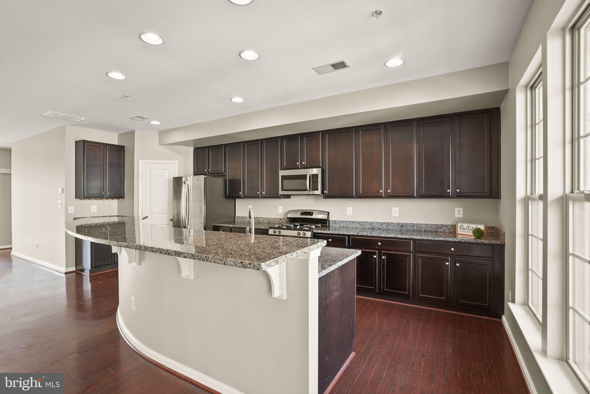 MADISON CRESCENT CONDOMINIUM - Residential