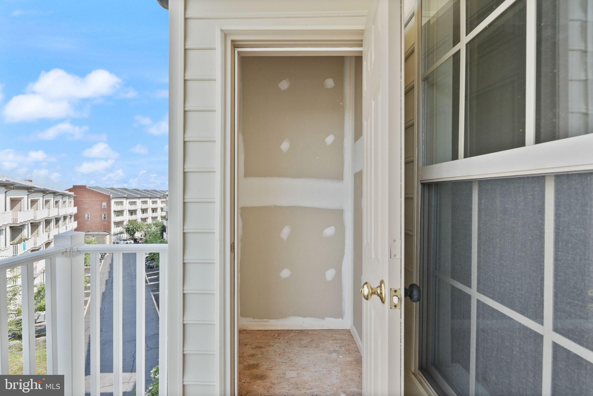 MADISON CRESCENT CONDOMINIUM - Residential