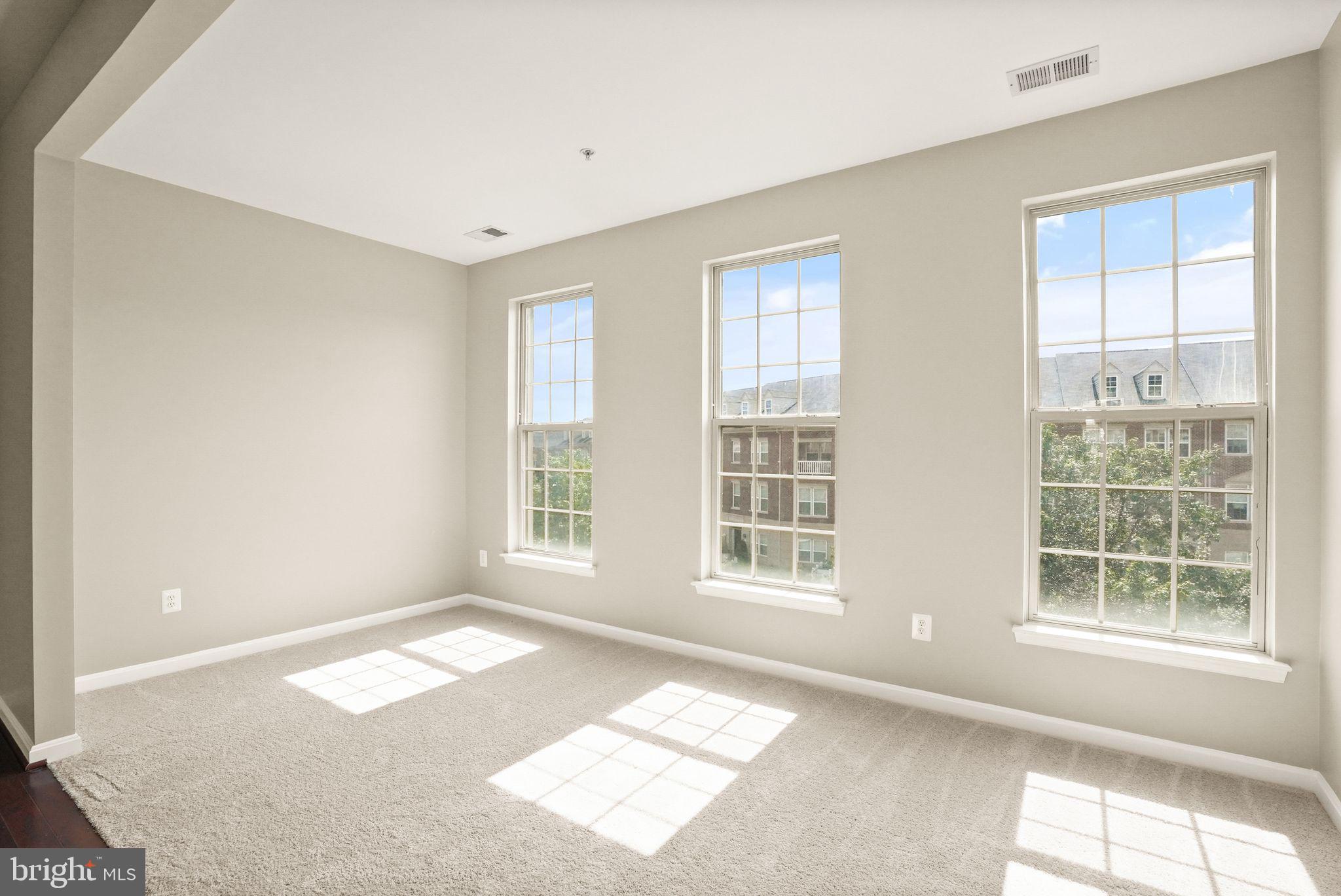 MADISON CRESCENT CONDOMINIUM - Residential