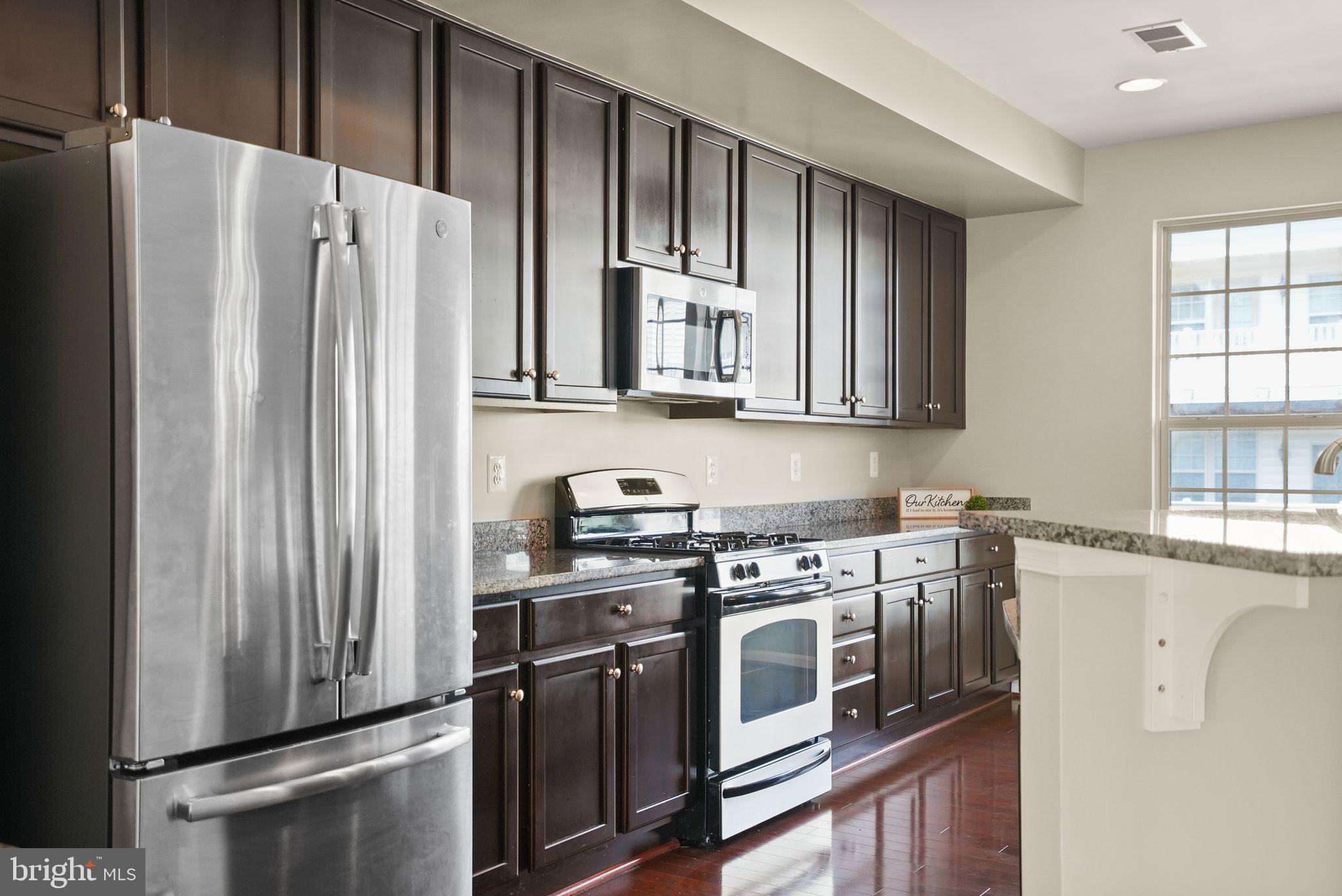 MADISON CRESCENT CONDOMINIUM - Residential