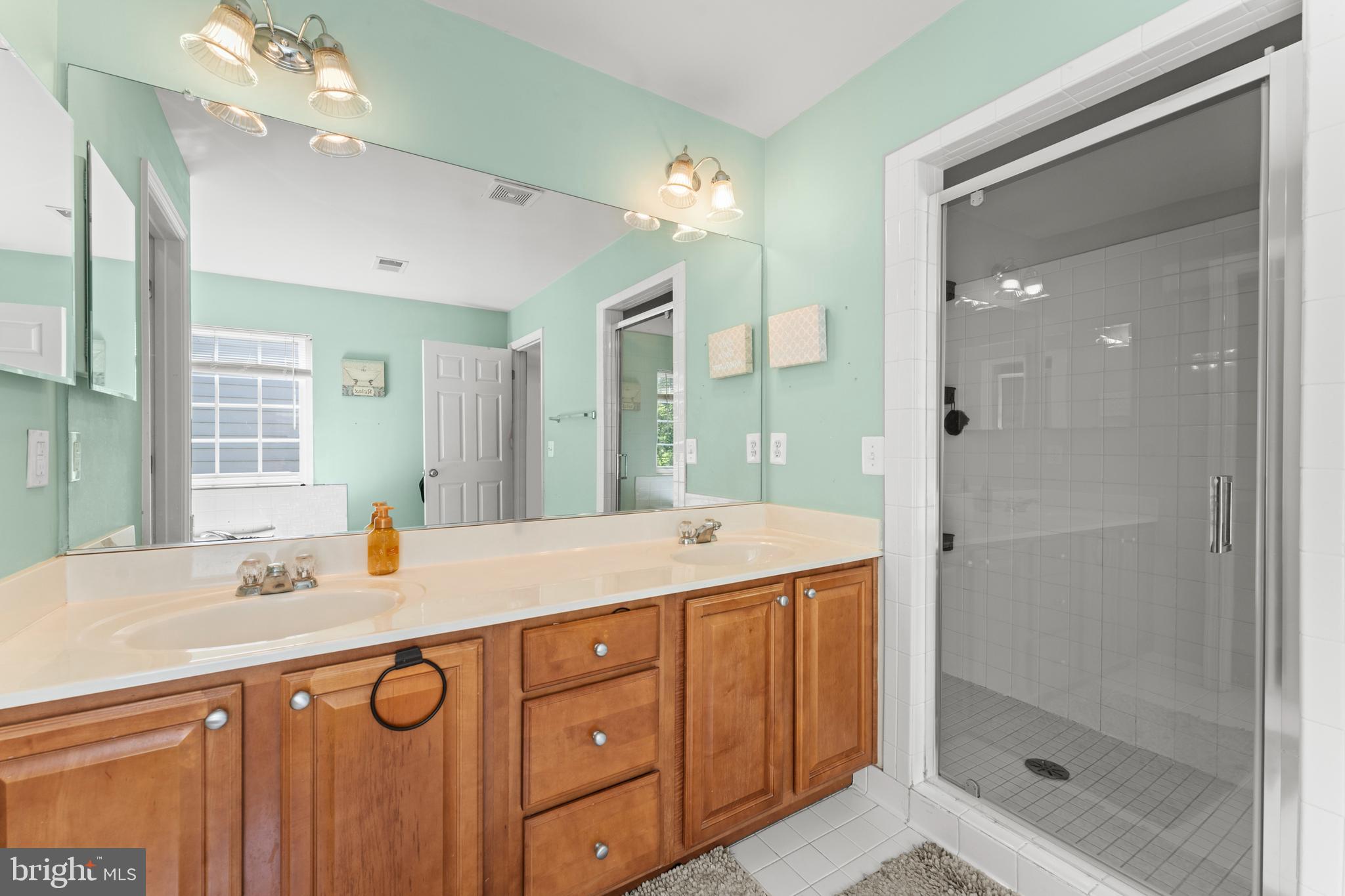 INDEPENDENCE - Residential