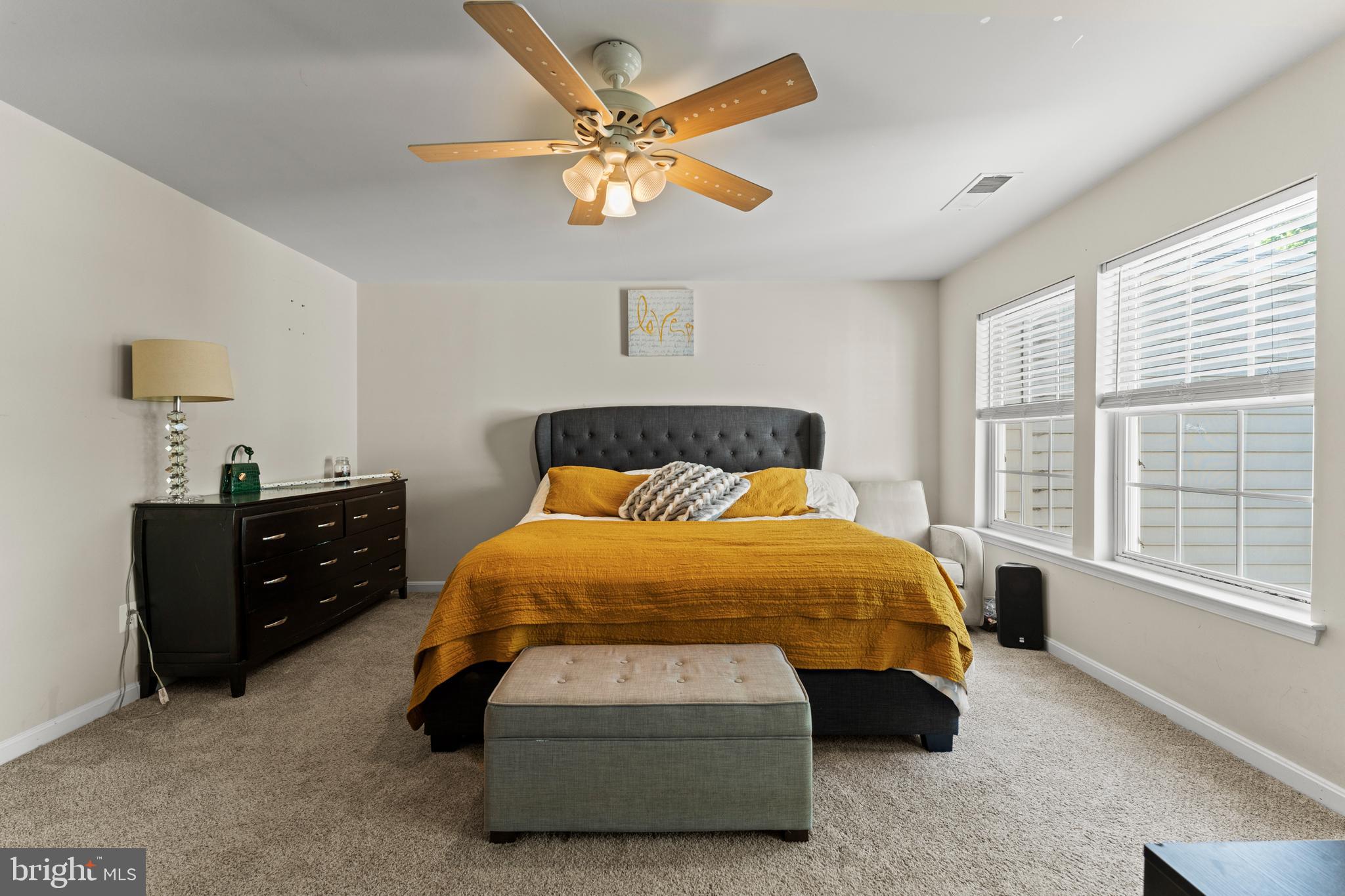 INDEPENDENCE - Residential