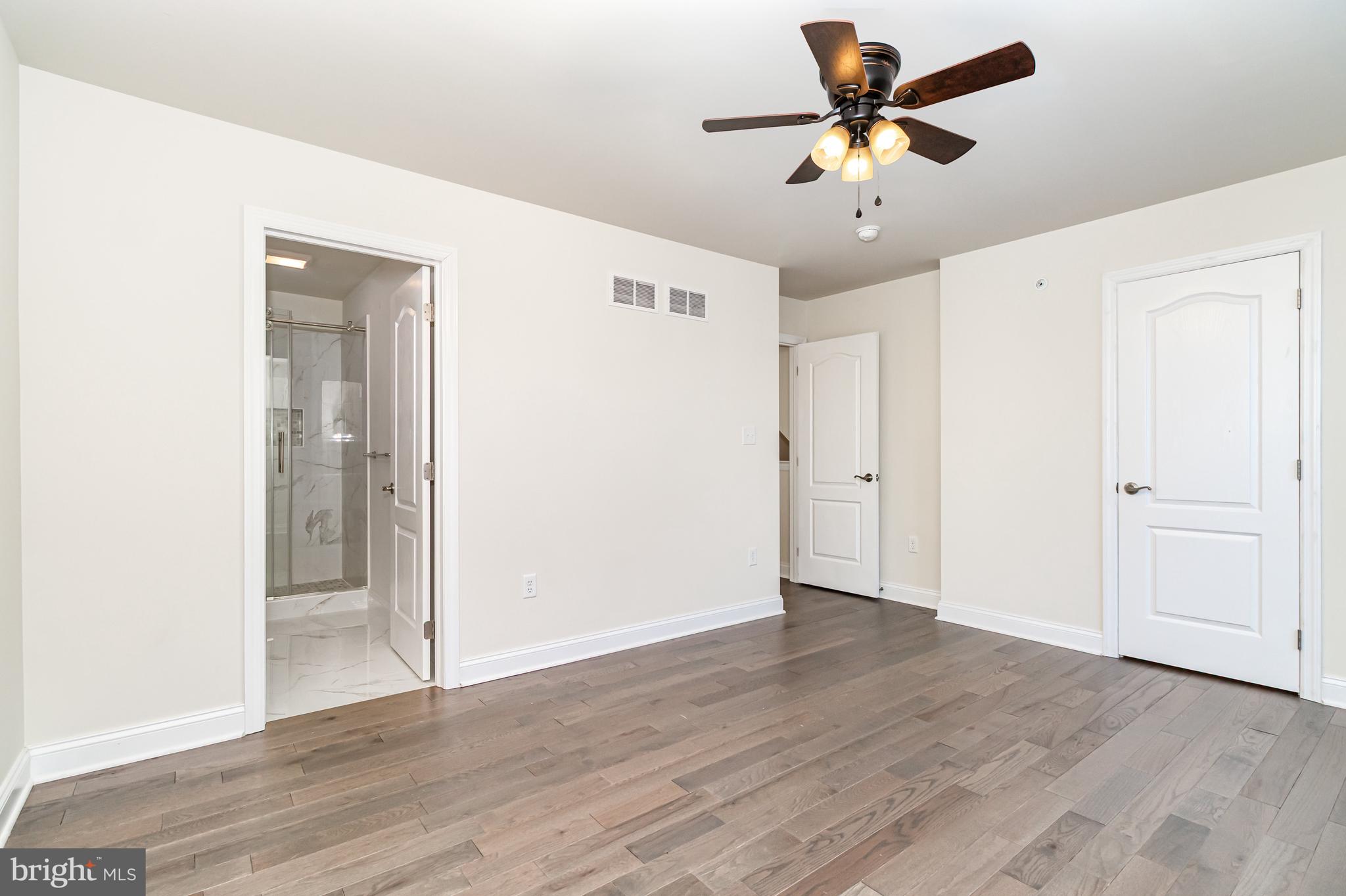 MAPLE RIDGE NORTH - Residential