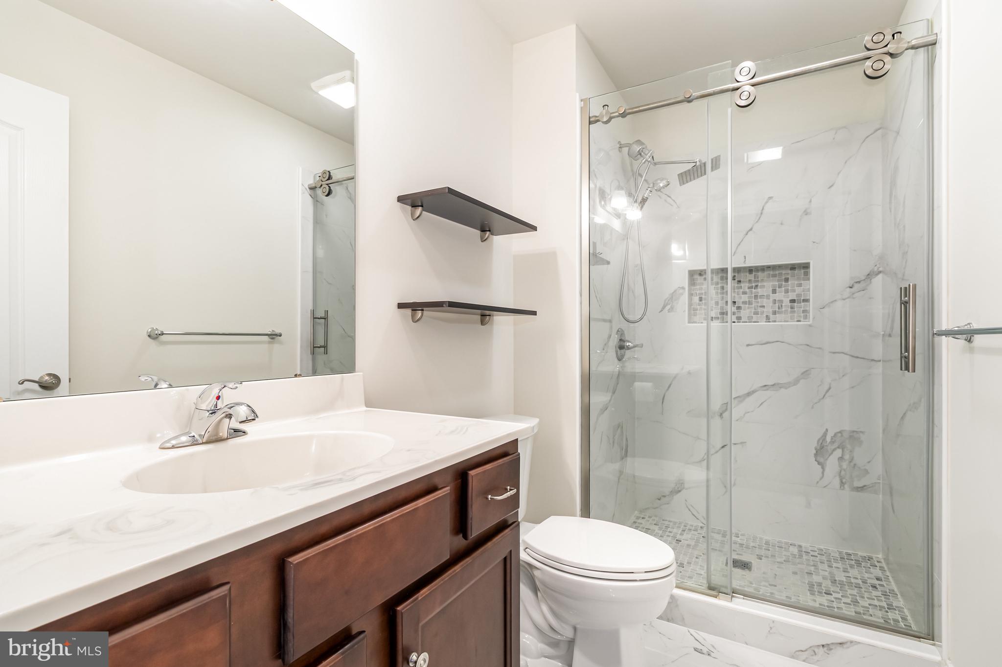 MAPLE RIDGE NORTH - Residential