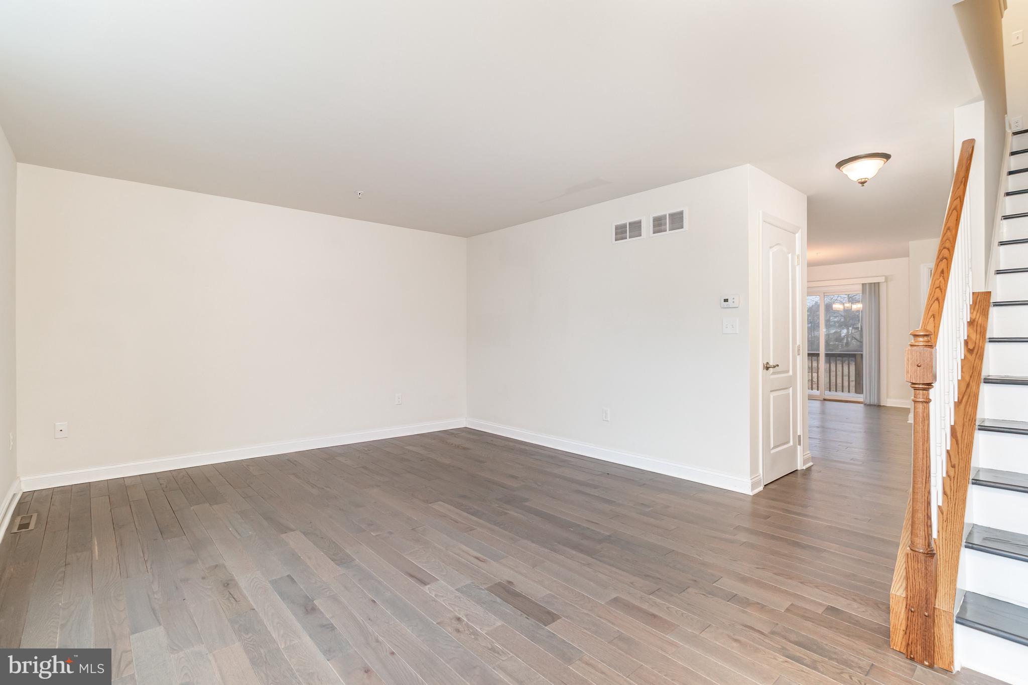 MAPLE RIDGE NORTH - Residential