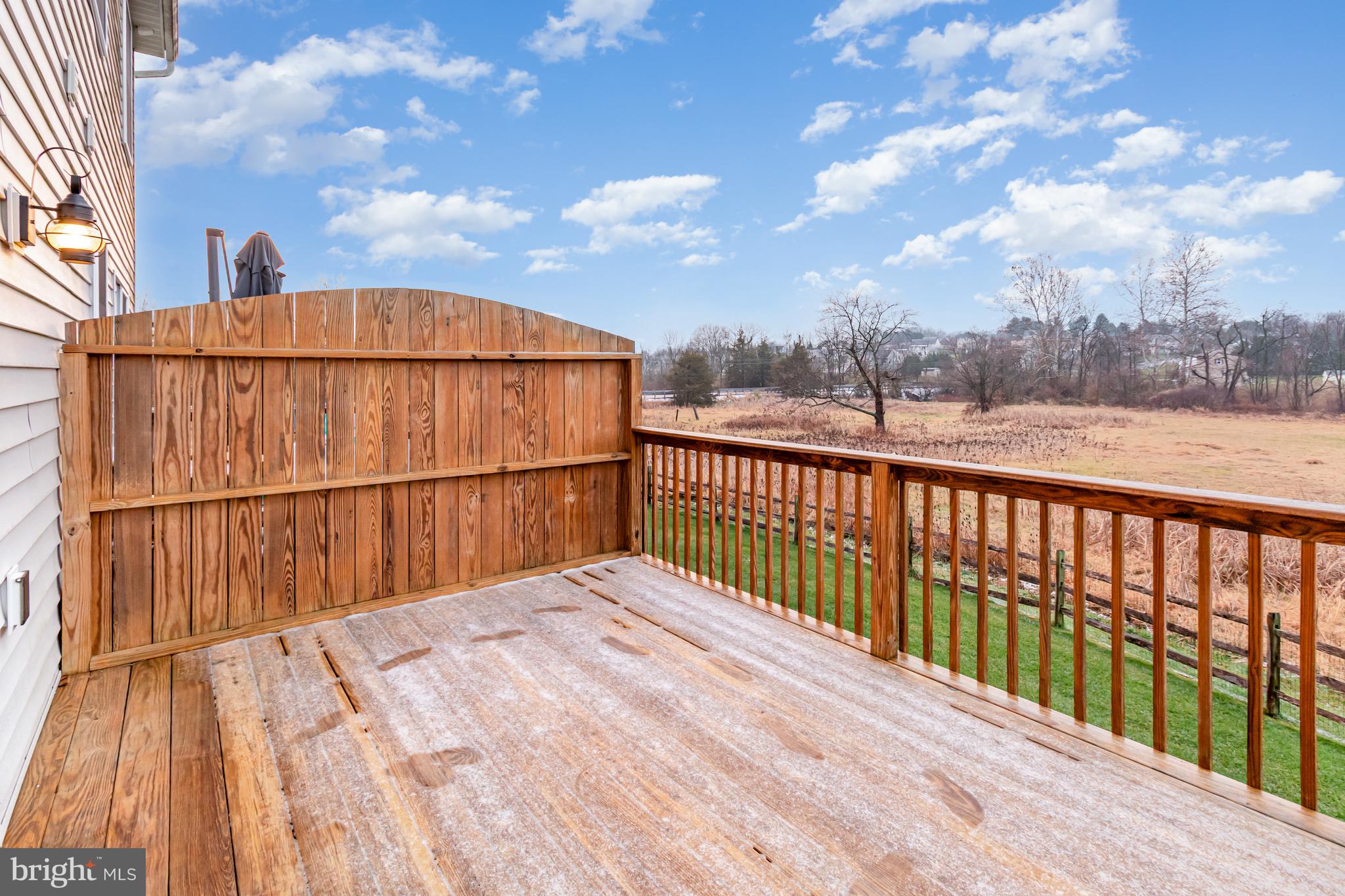 MAPLE RIDGE NORTH - Residential