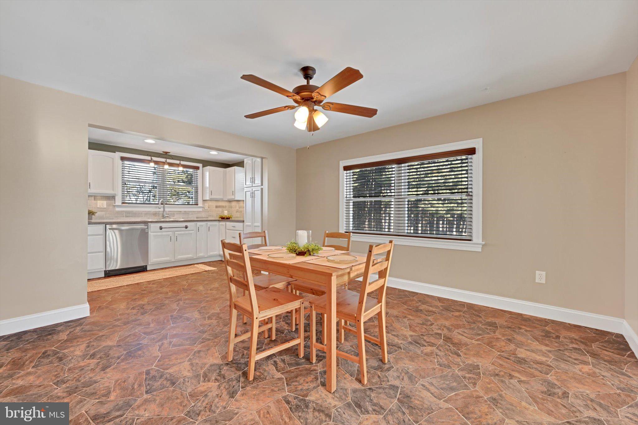 AKRON BOROUGH - Residential