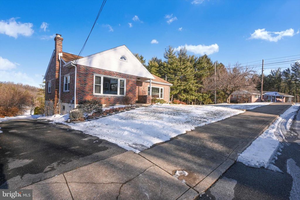 Photo of 1003 Orchard Street, AKRON, PA 17501 (MLS # PALA2060720)