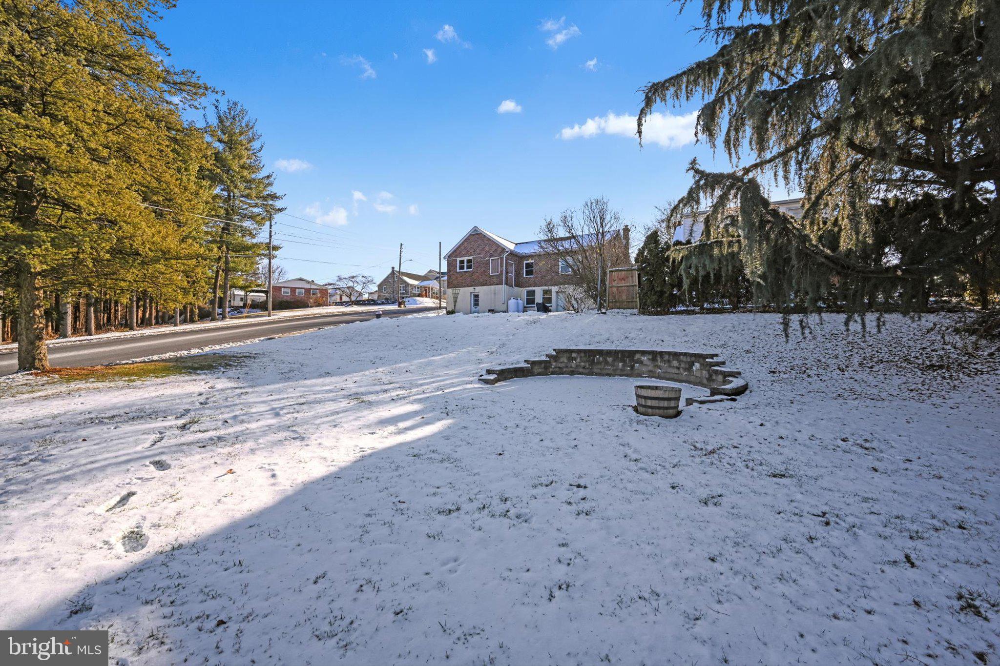 AKRON BOROUGH - Residential