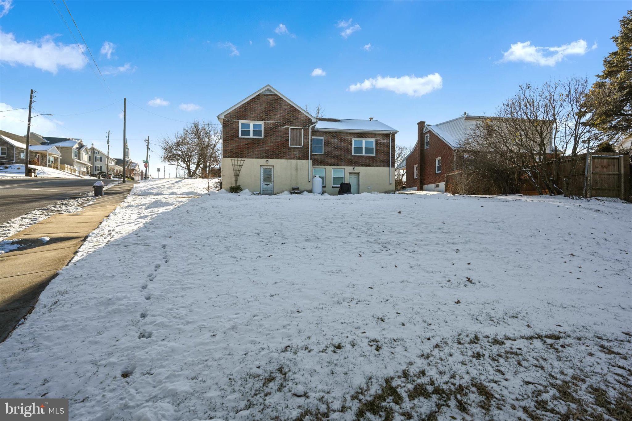 AKRON BOROUGH - Residential