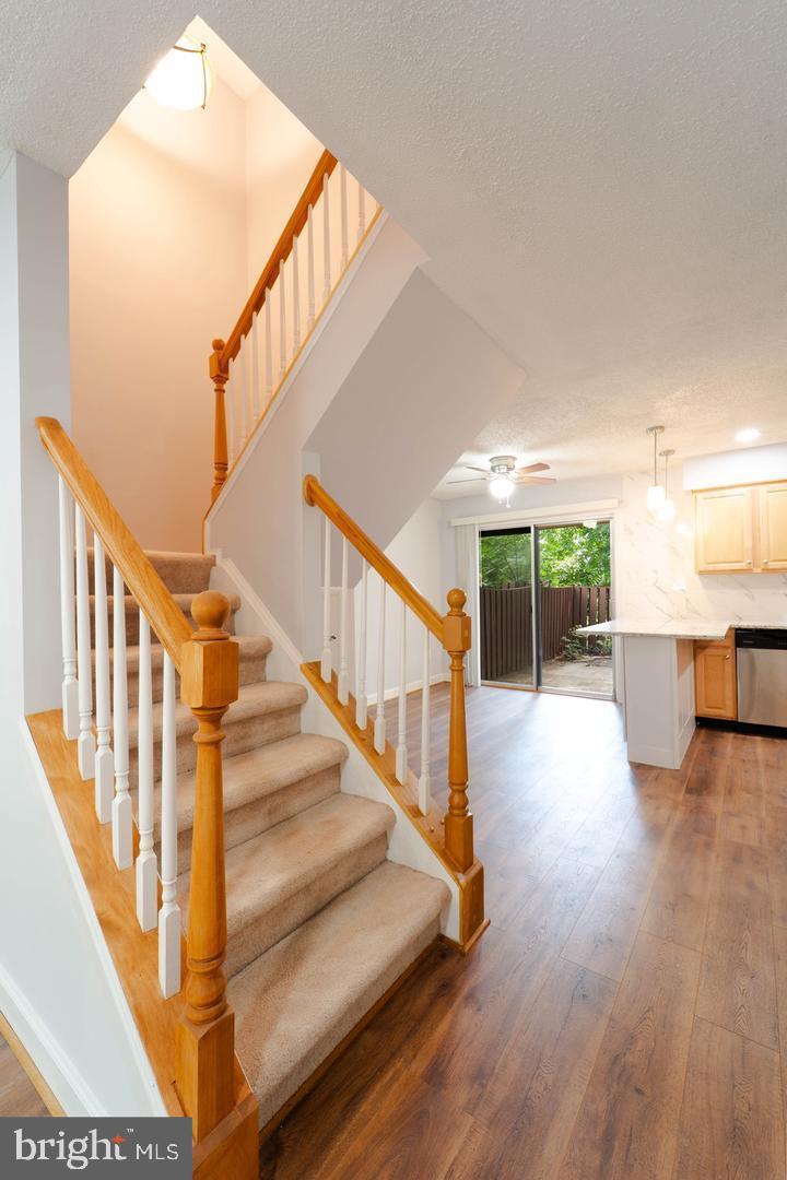 RESTON - Residential