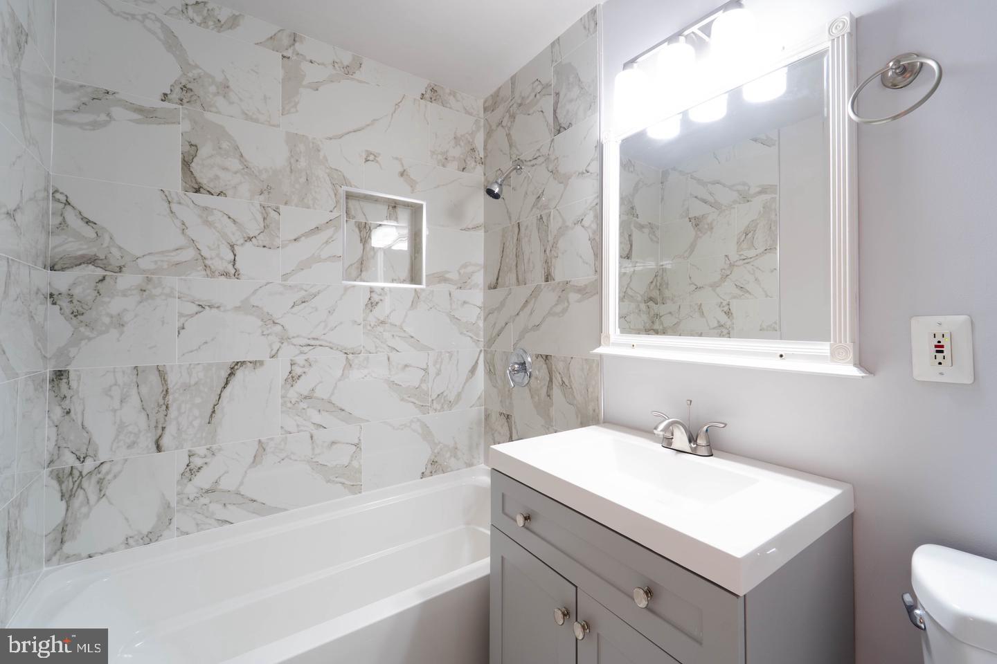 RESTON - Residential