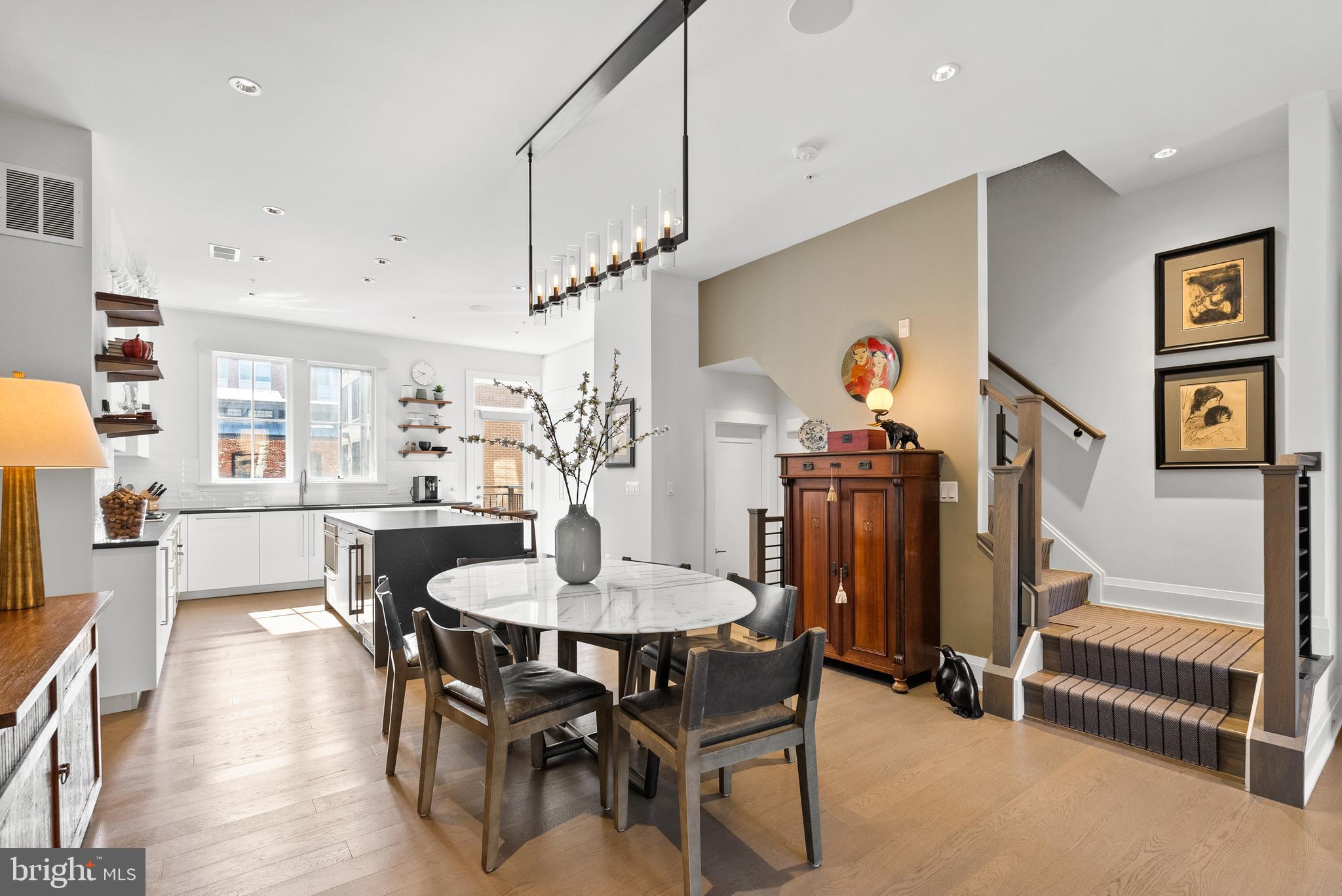 ROBINSON LANDING - Residential