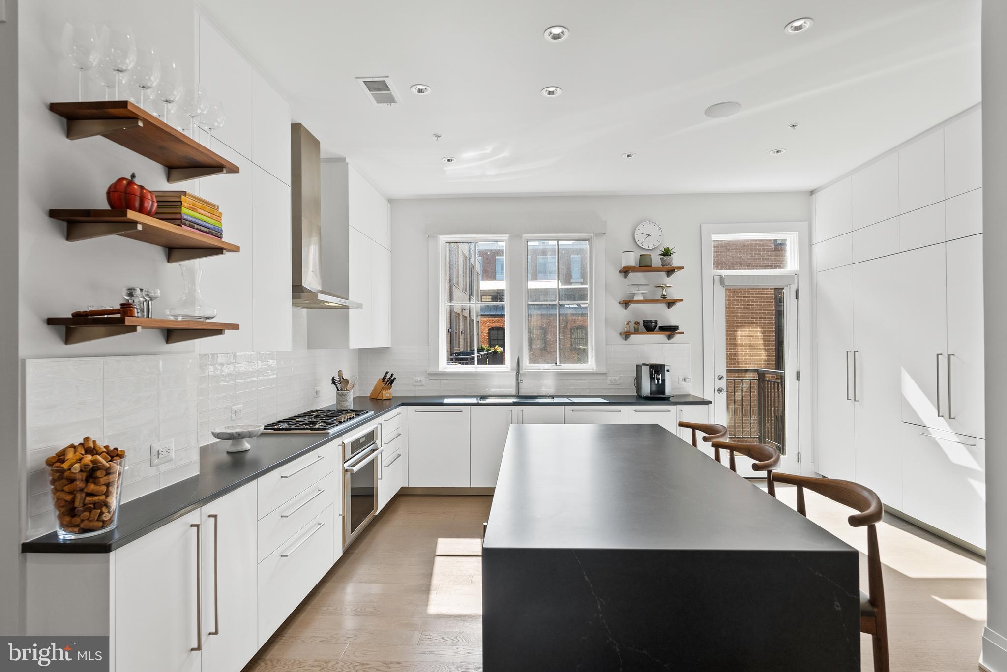 ROBINSON LANDING - Residential