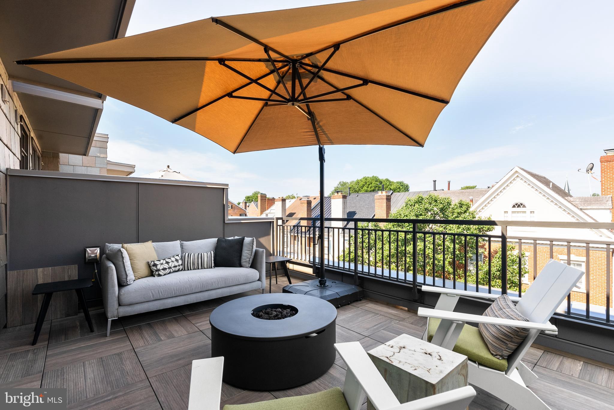 ROBINSON LANDING - Residential