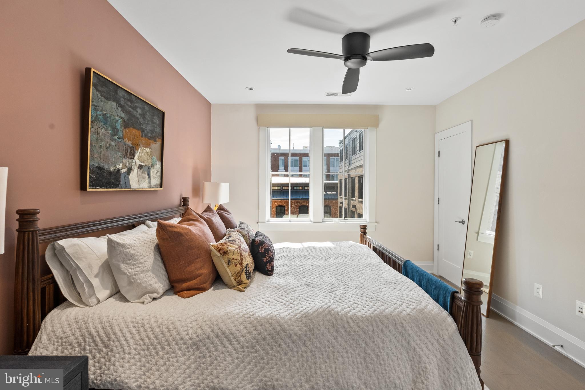 ROBINSON LANDING - Residential