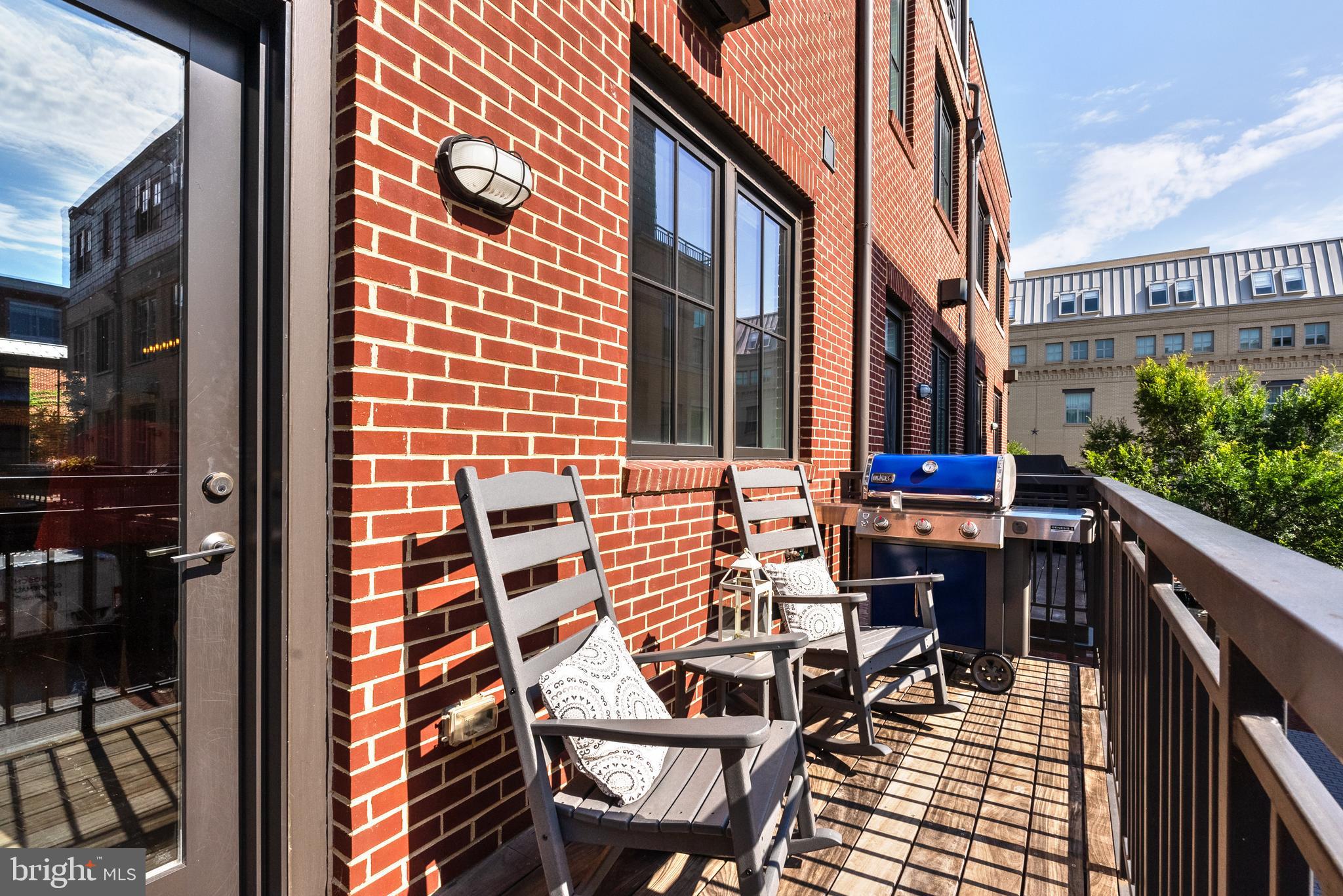 ROBINSON LANDING - Residential