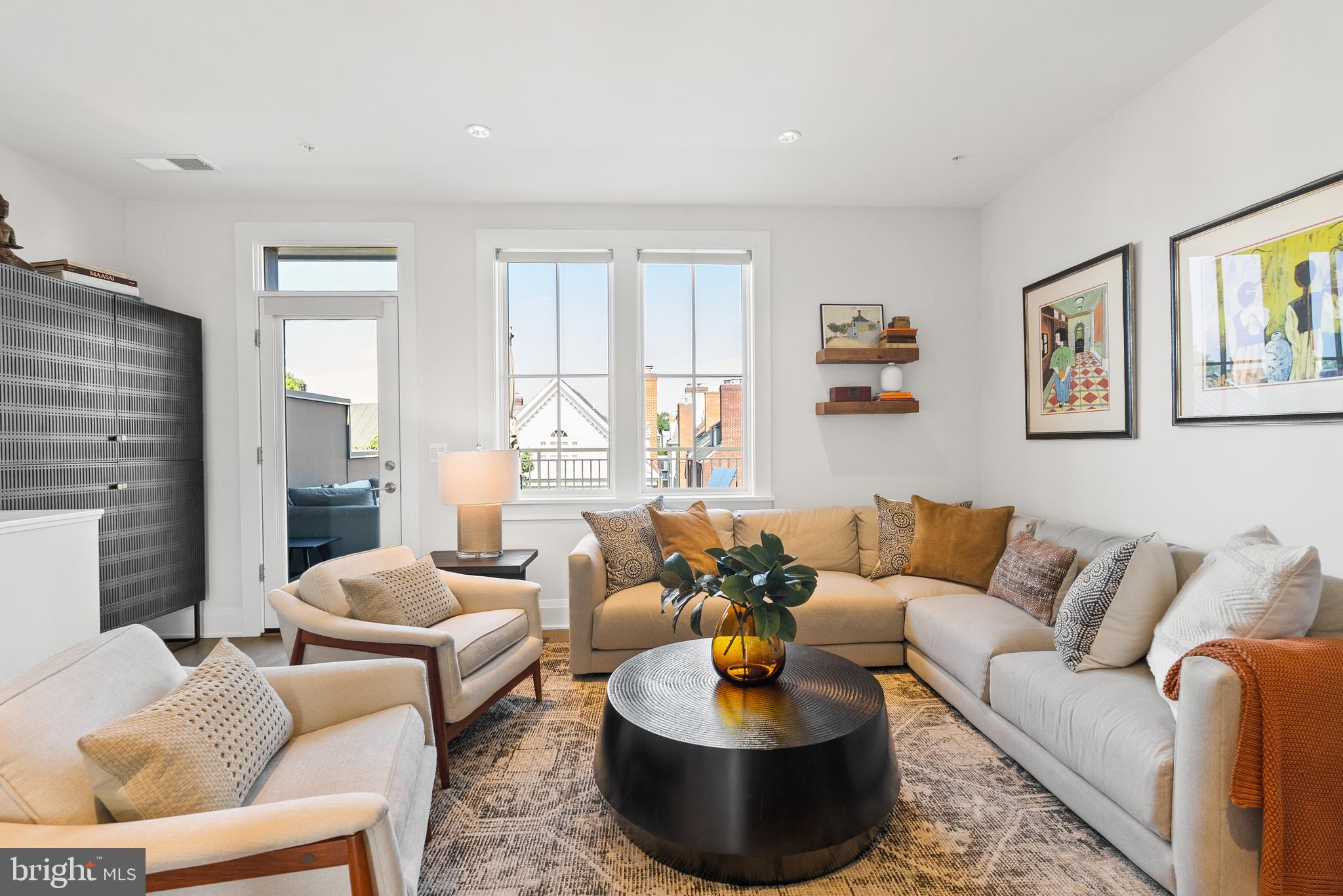 ROBINSON LANDING - Residential