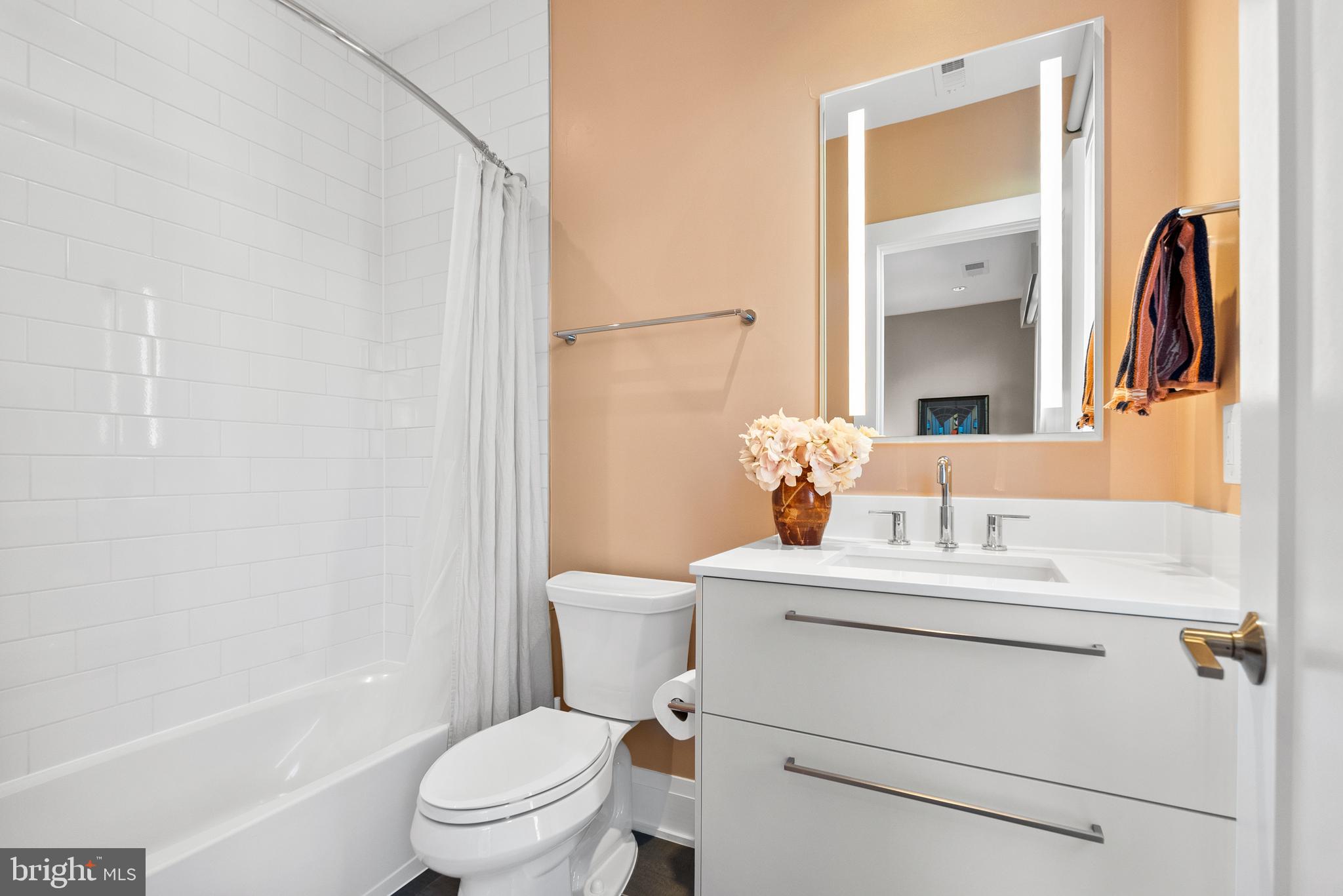 ROBINSON LANDING - Residential