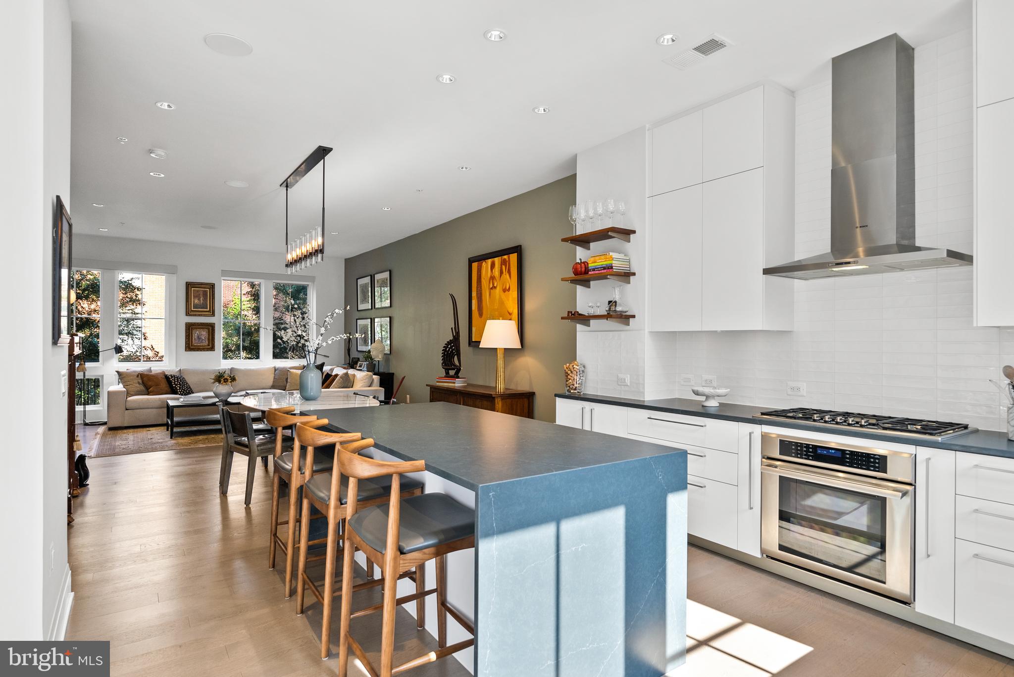 ROBINSON LANDING - Residential