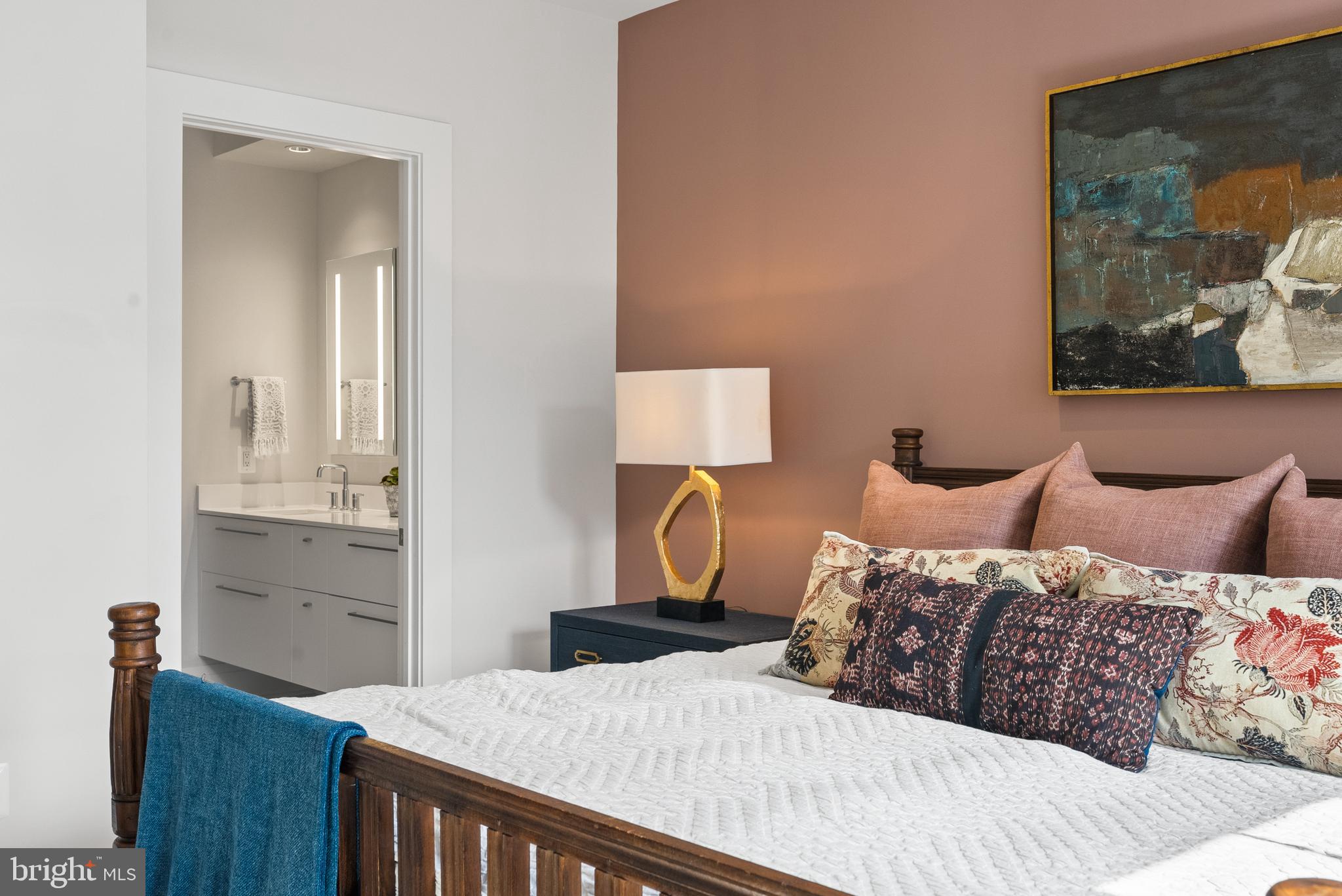 ROBINSON LANDING - Residential