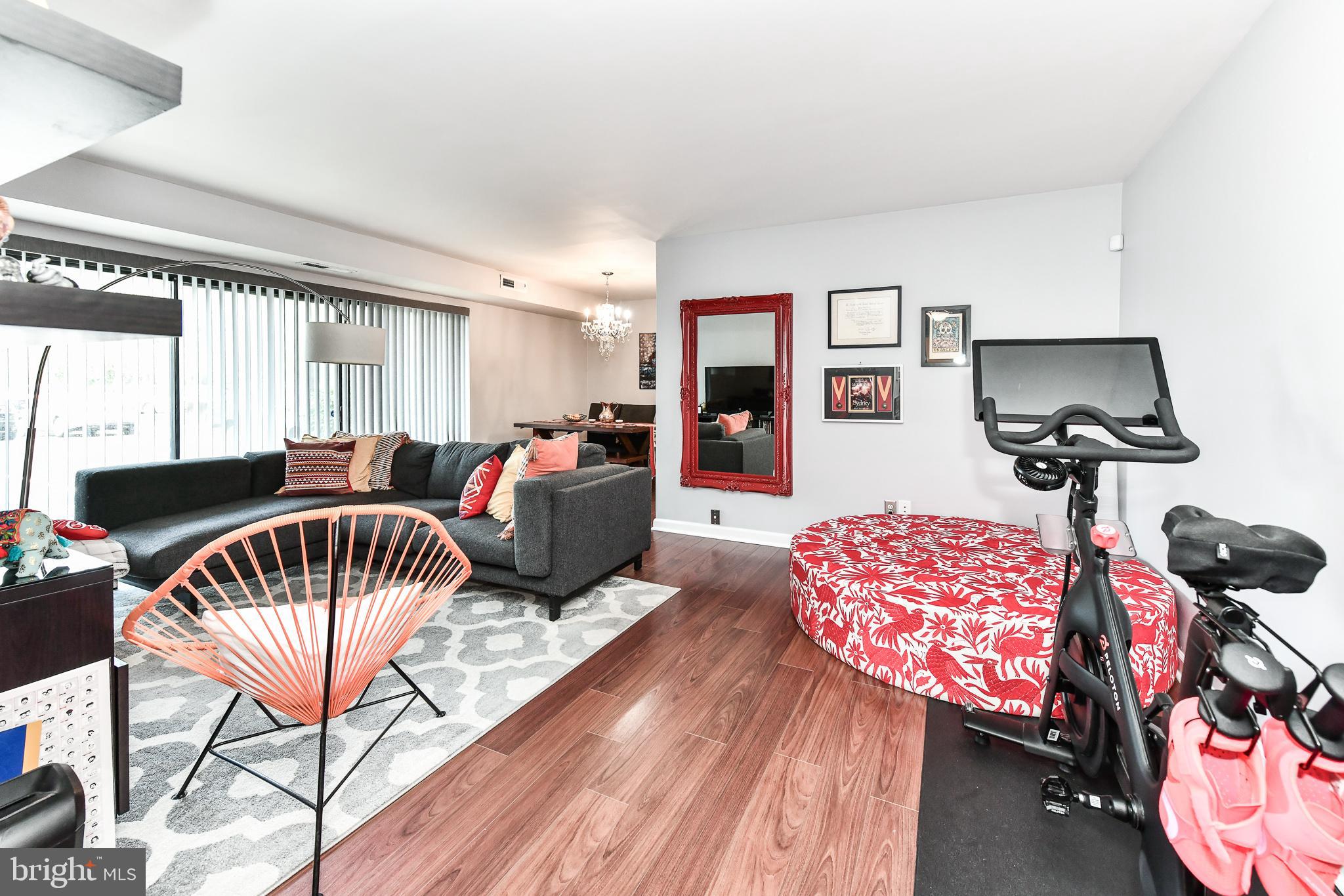 LAFAYETTE PARK - Residential Lease