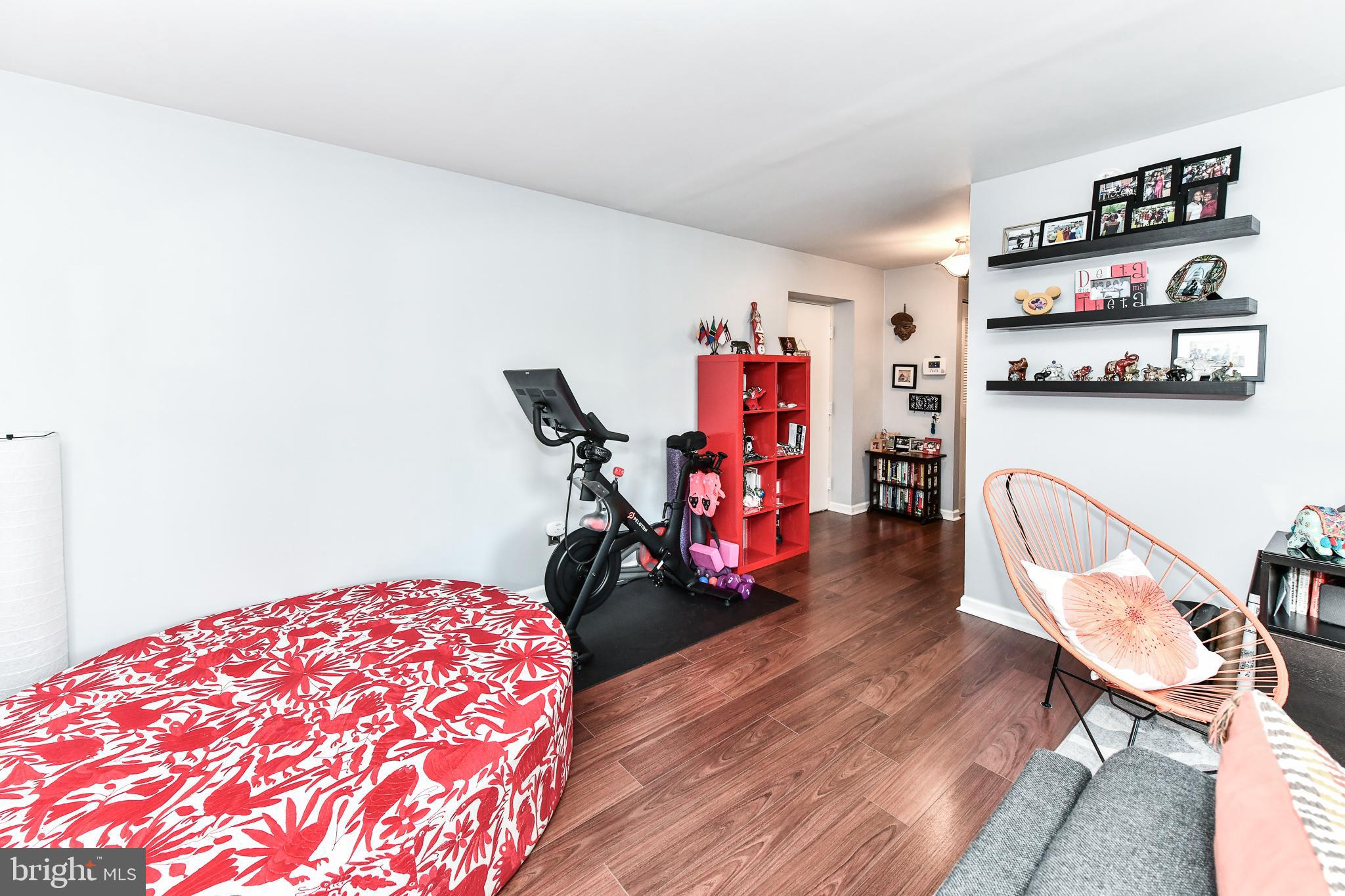 LAFAYETTE PARK - Residential Lease