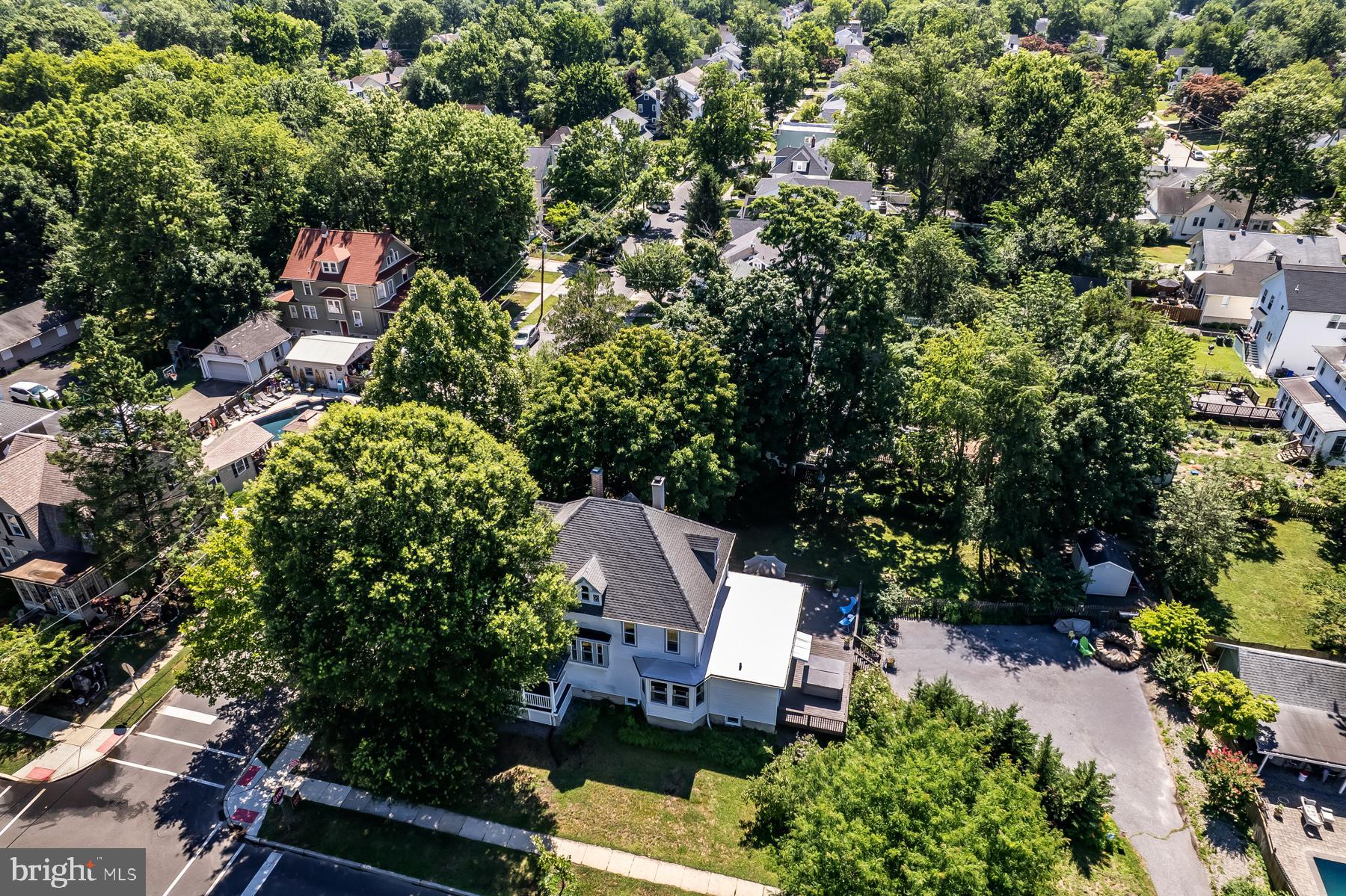 800 BELMONT AVENUE