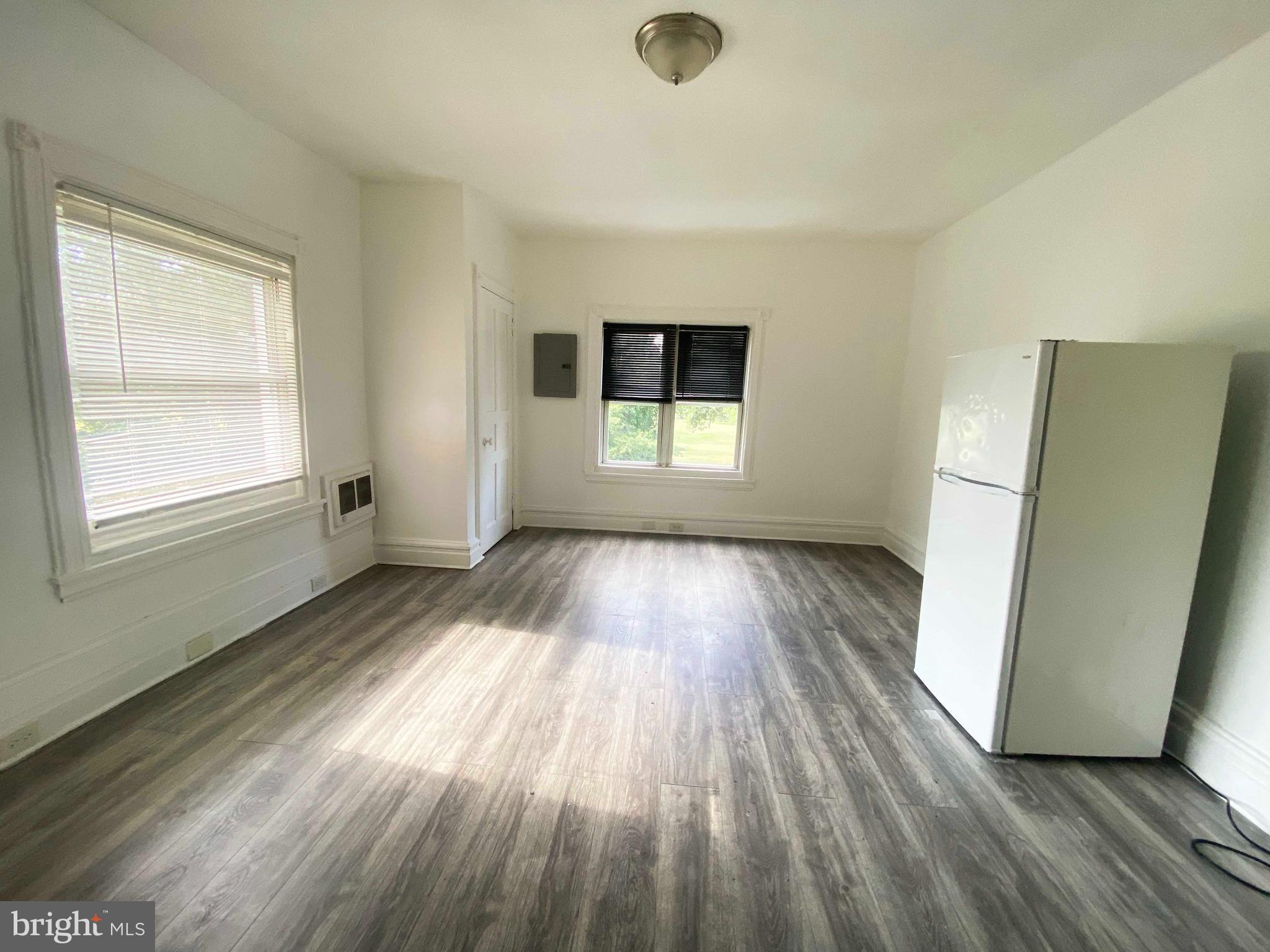 FRANKFORD - Residential Lease