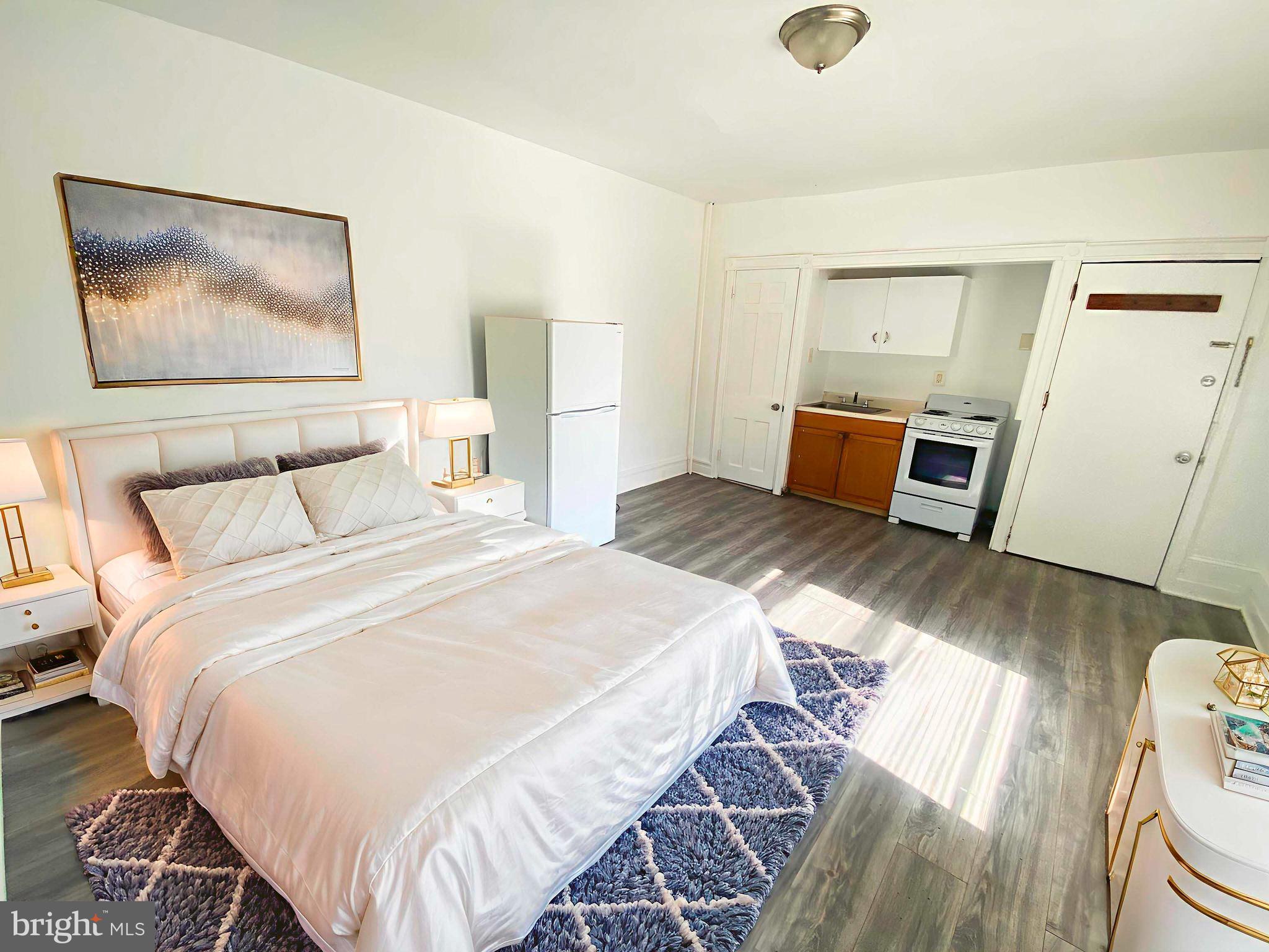 FRANKFORD - Residential Lease