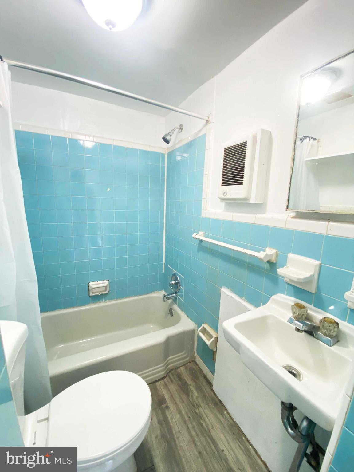 FRANKFORD - Residential Lease