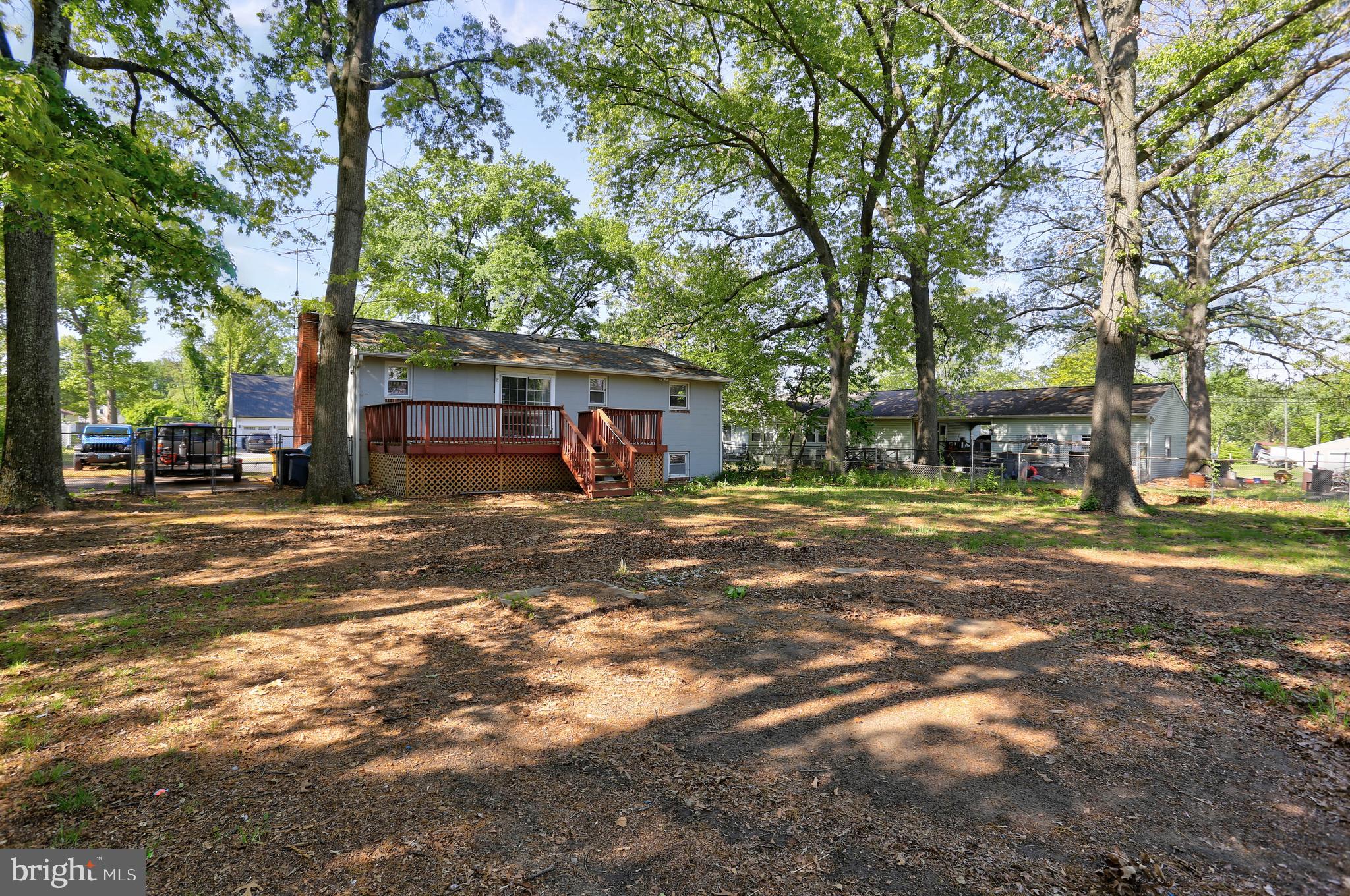 SHORELAND - Residential