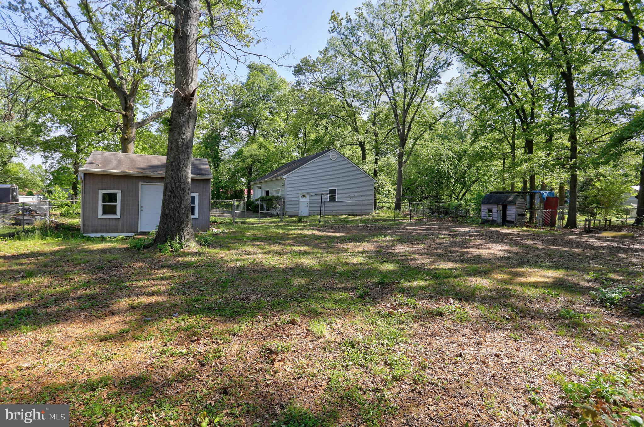 SHORELAND - Residential