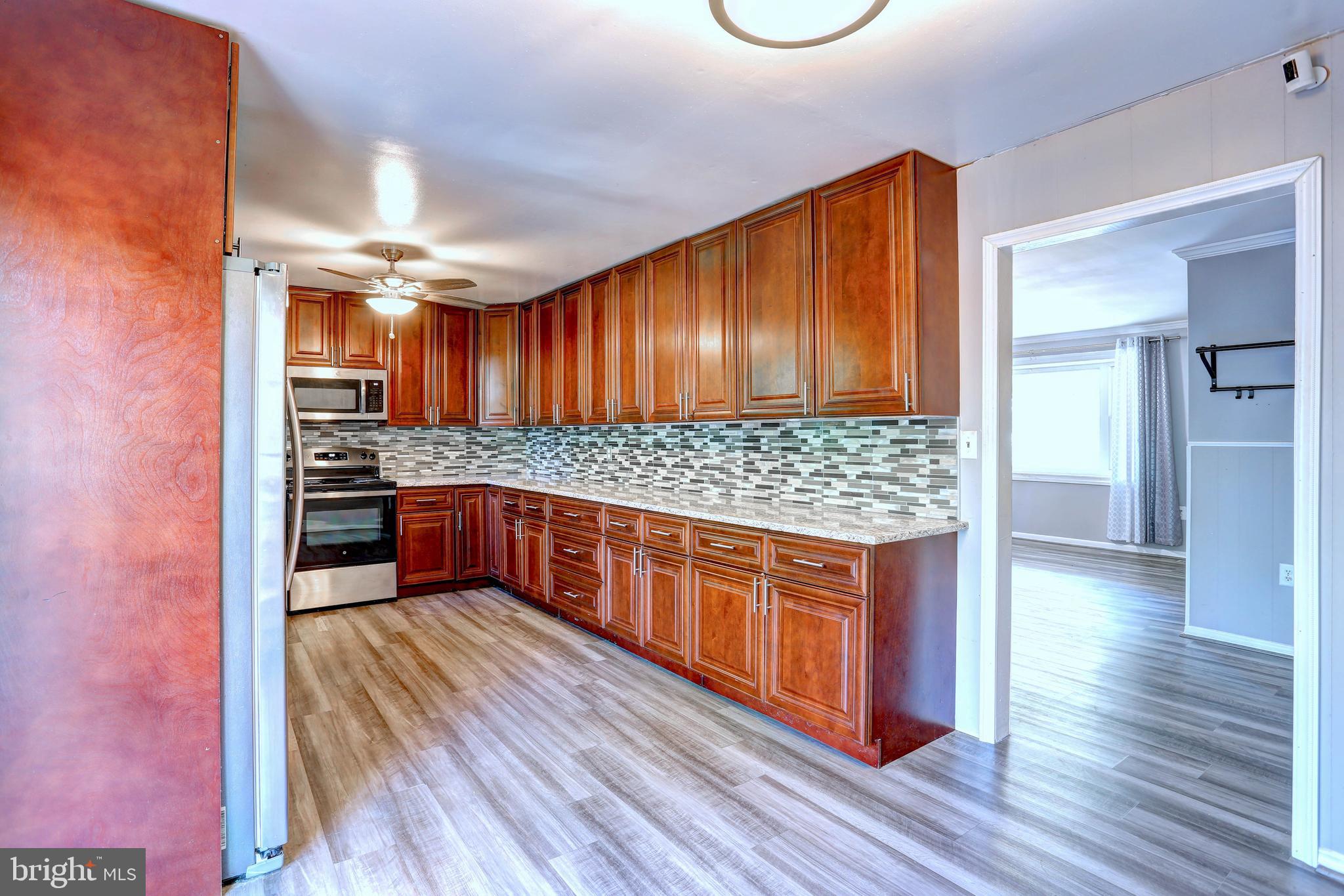 SHORELAND - Residential