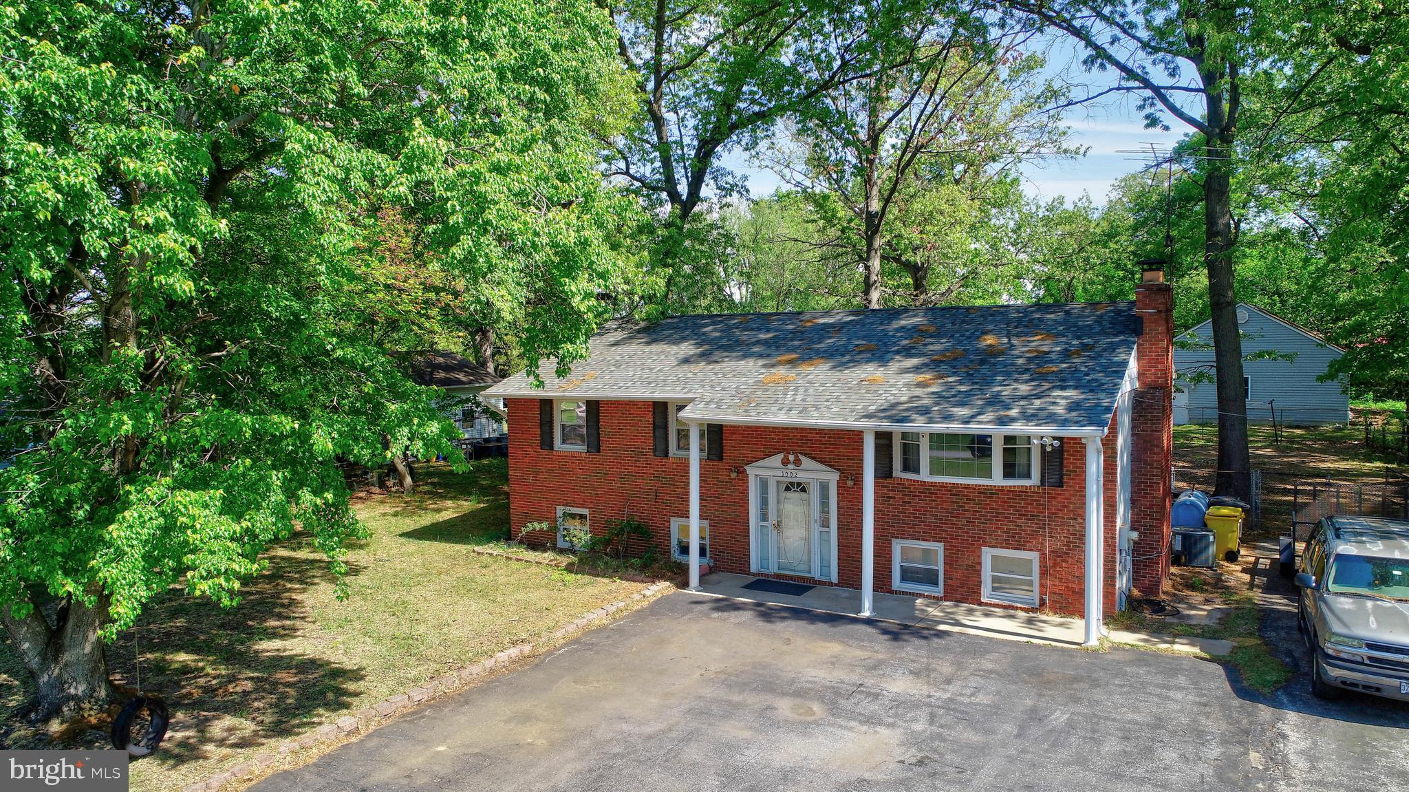 SHORELAND - Residential