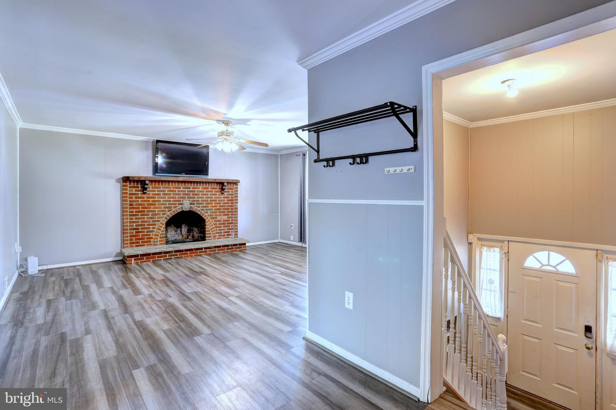 SHORELAND - Residential