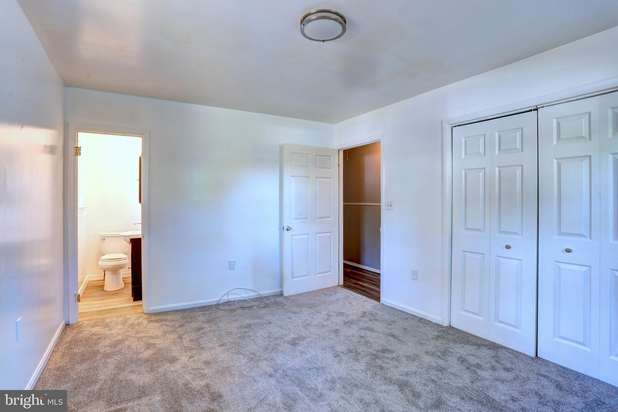 SHORELAND - Residential