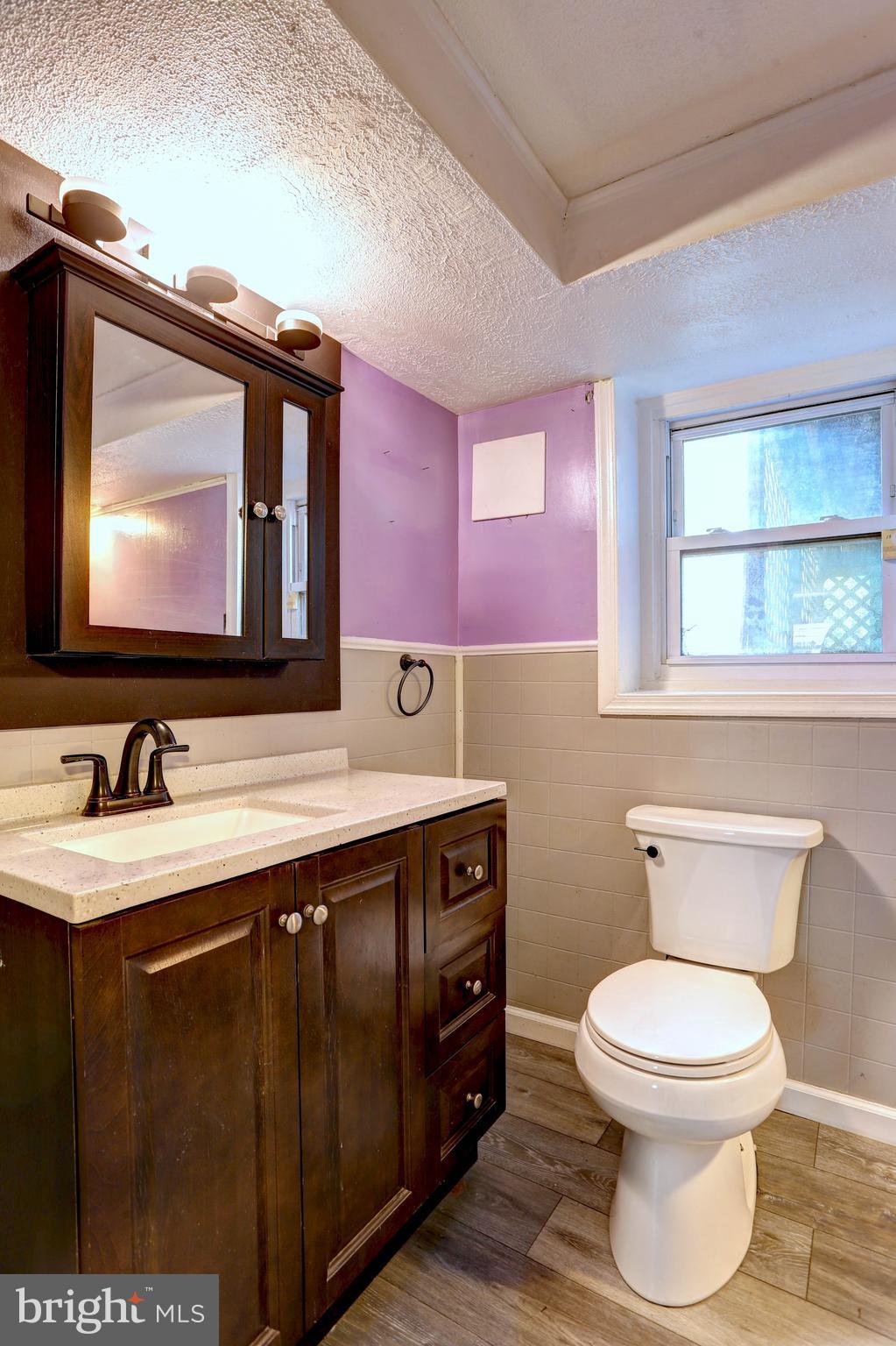 SHORELAND - Residential
