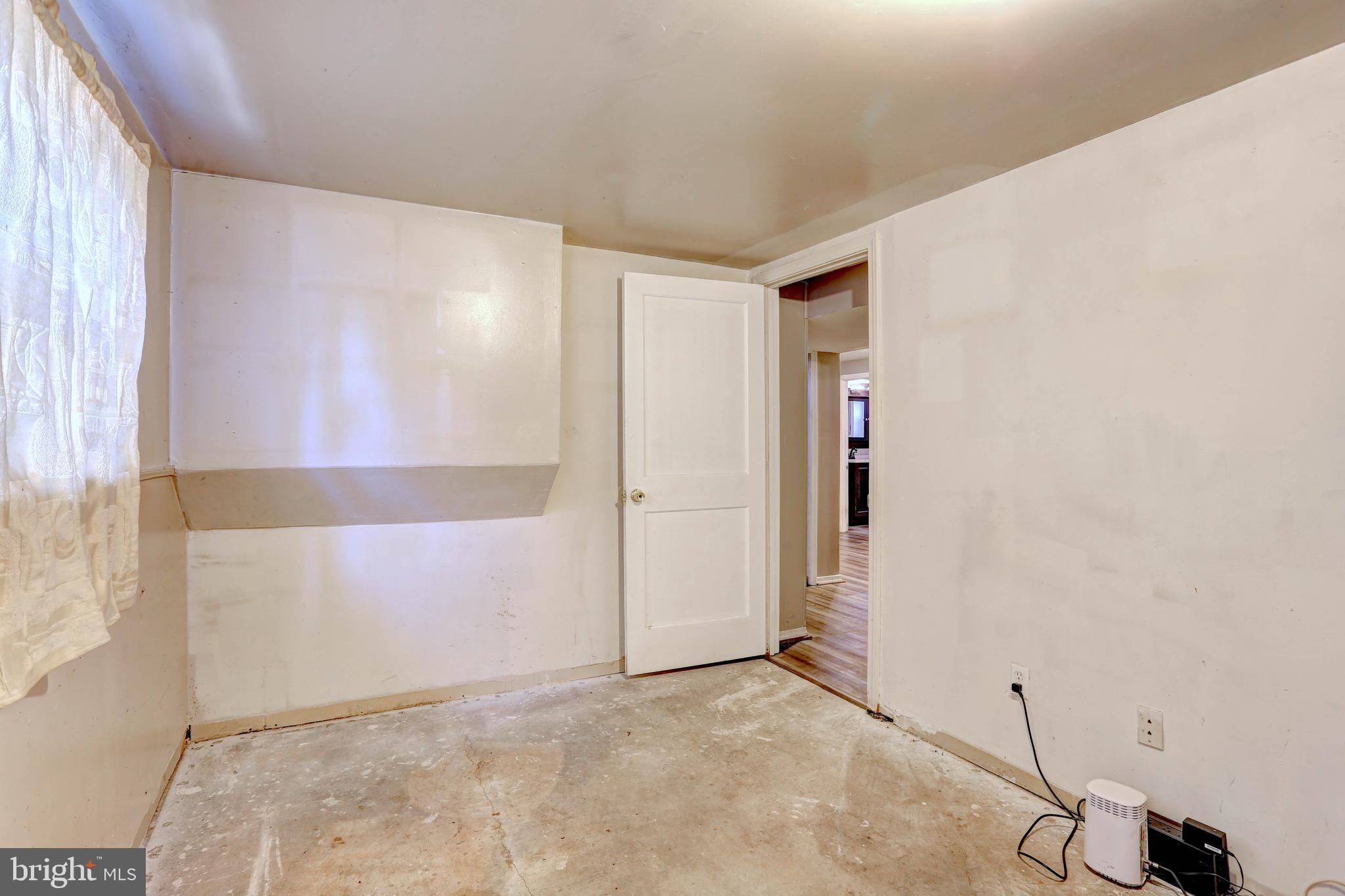 SHORELAND - Residential