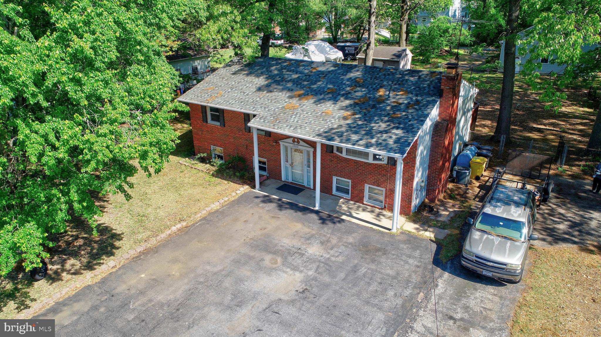 SHORELAND - Residential