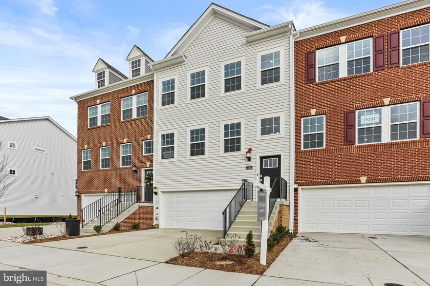 February Delivery! New luxury townhome with 3 bedrooms, 3.5 baths & 2 car garage. End home with 2371 square feet. Upgraded kitchen with granite counters, stainless appliances and generous kitchen island, super shower in owner's bath, finished walkout lower level, great for entertaining.  Photos are for illustration purposes.