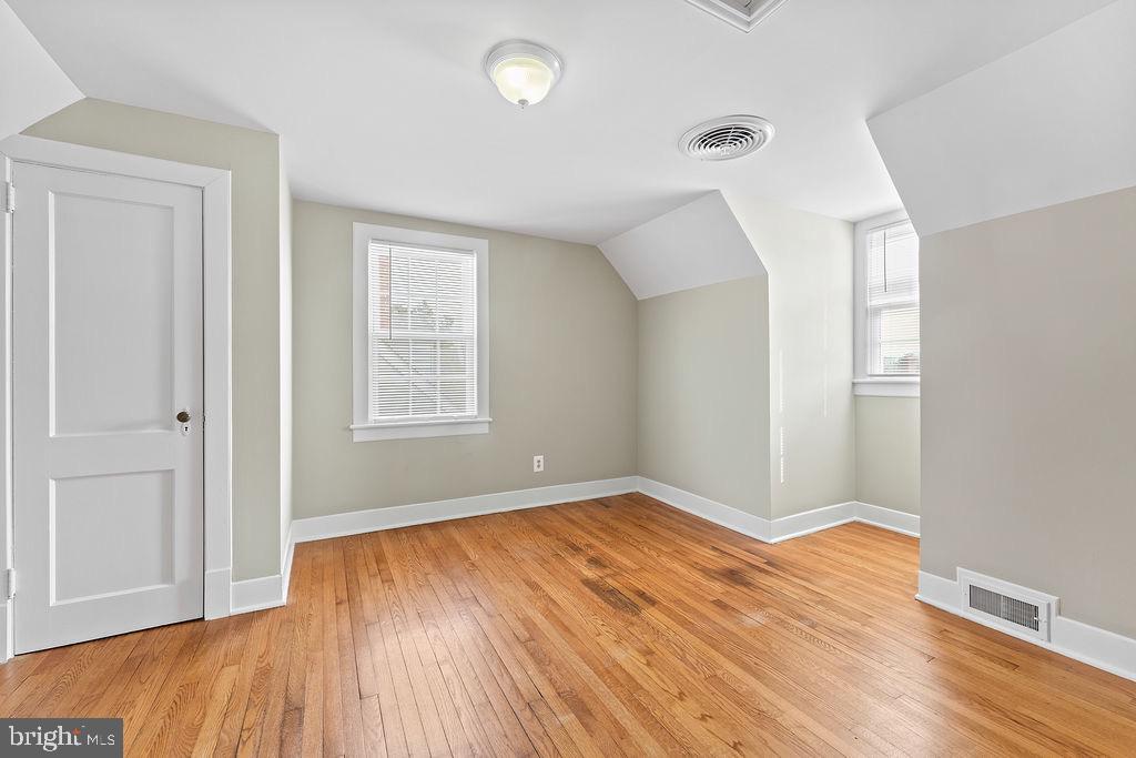 COLLEGE HEIGHTS - Residential