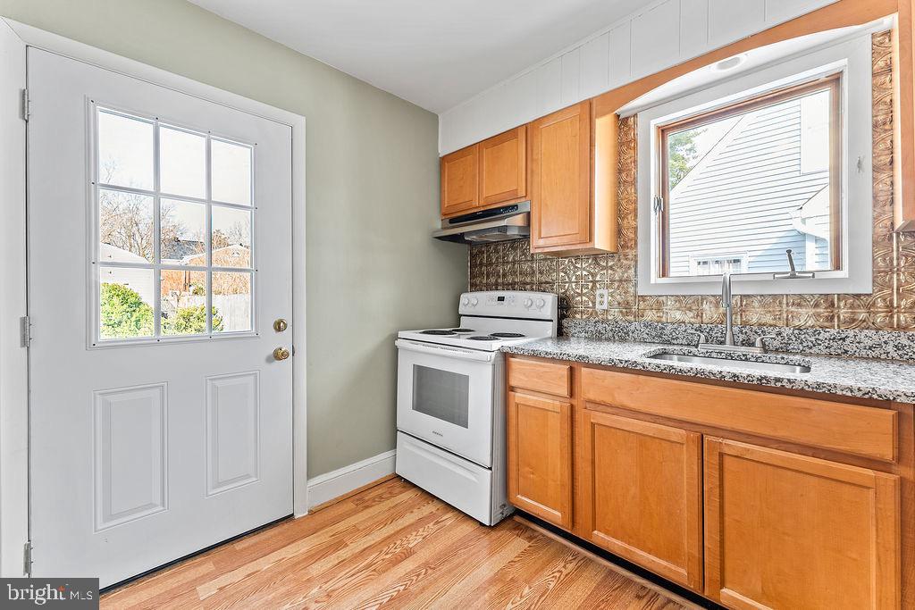 COLLEGE HEIGHTS - Residential