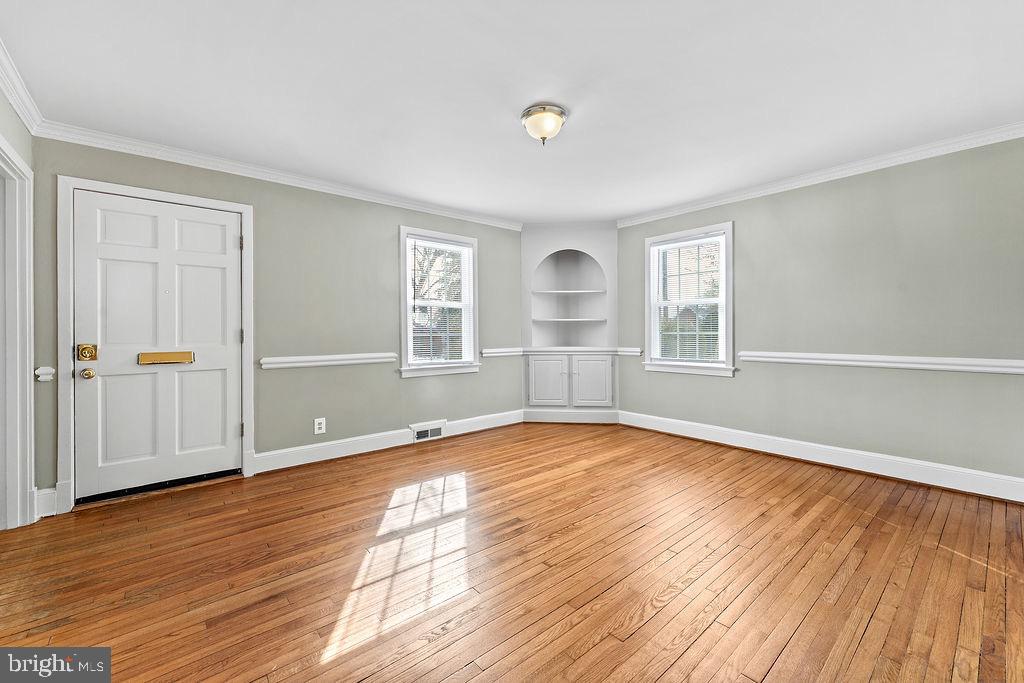 COLLEGE HEIGHTS - Residential