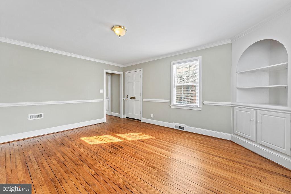 COLLEGE HEIGHTS - Residential