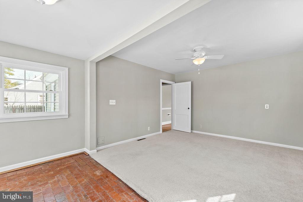 COLLEGE HEIGHTS - Residential