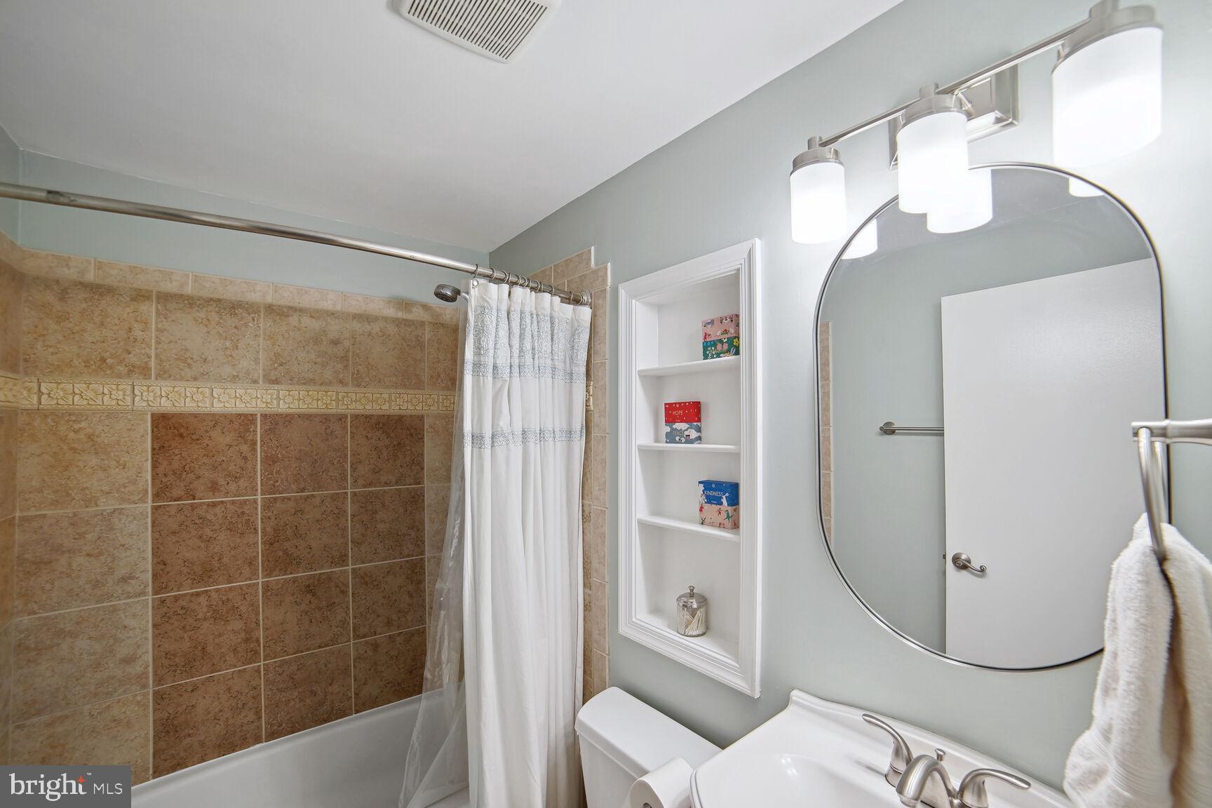 WOODLAKE - Residential