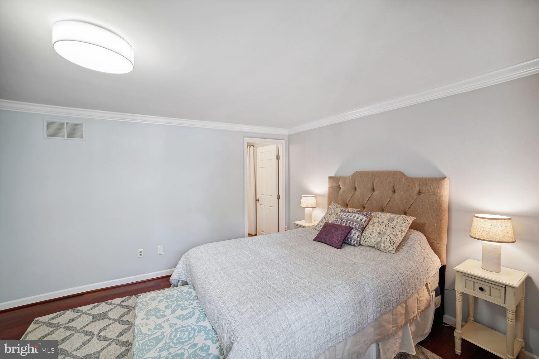 WOODLAKE - Residential