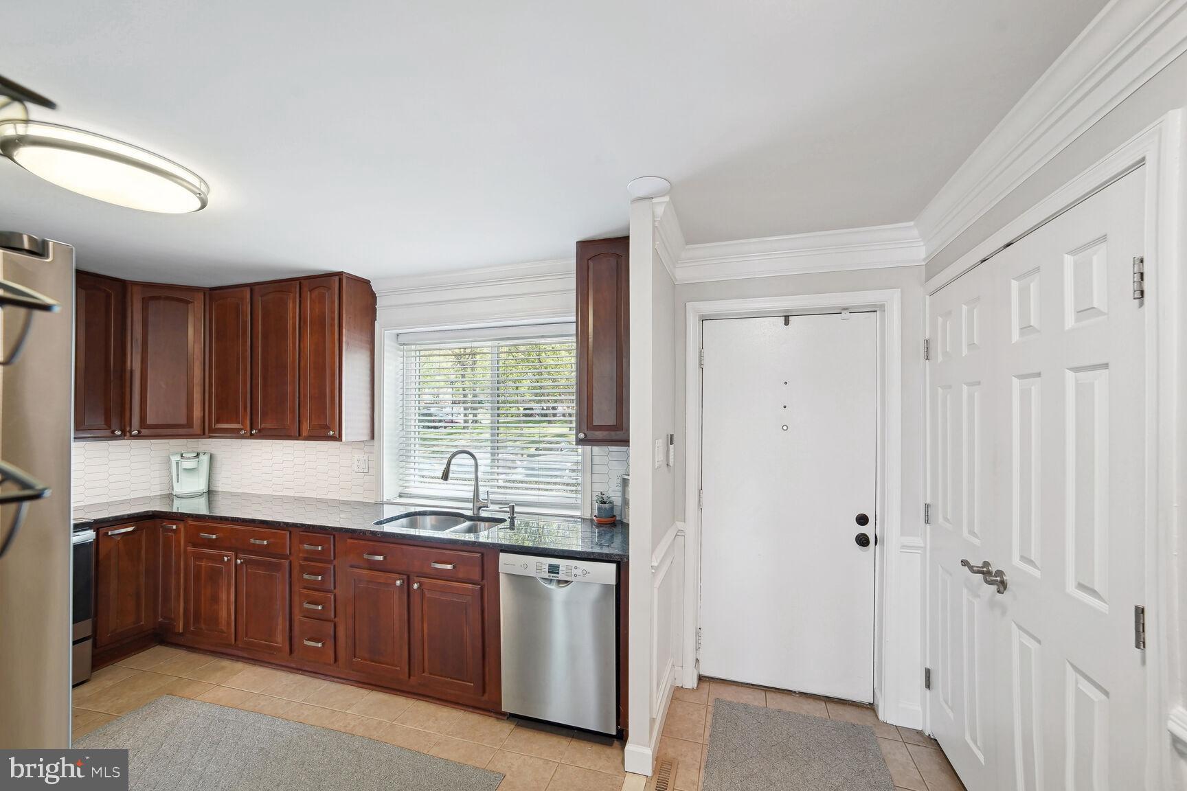 WOODLAKE - Residential